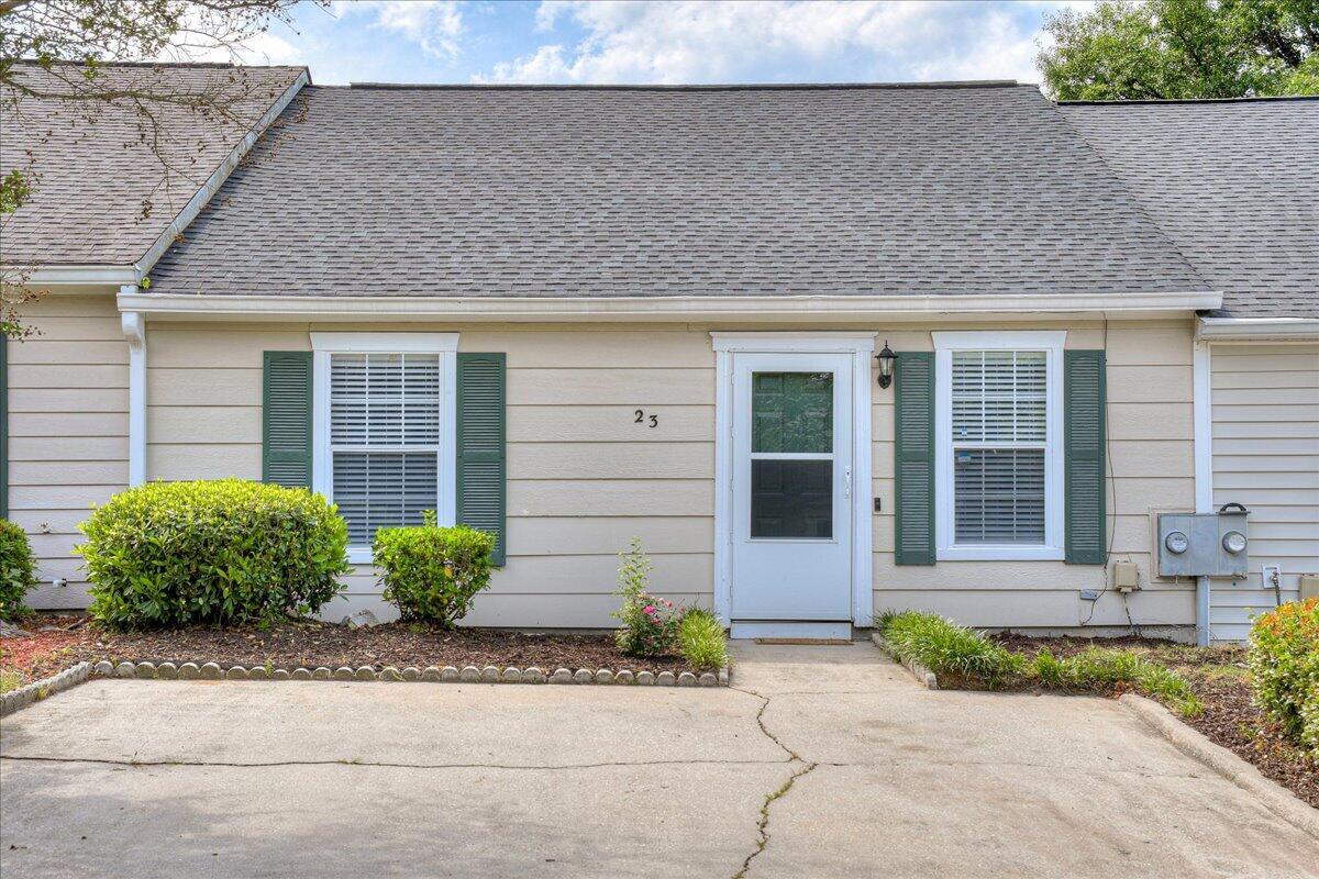 23 Londonberry Lane Property Photo 1