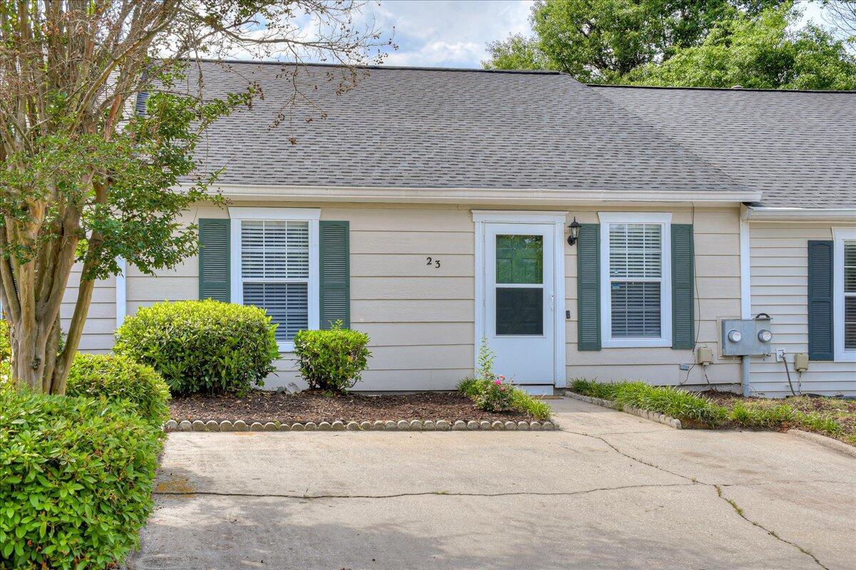 23 Londonberry Lane Property Photo 2