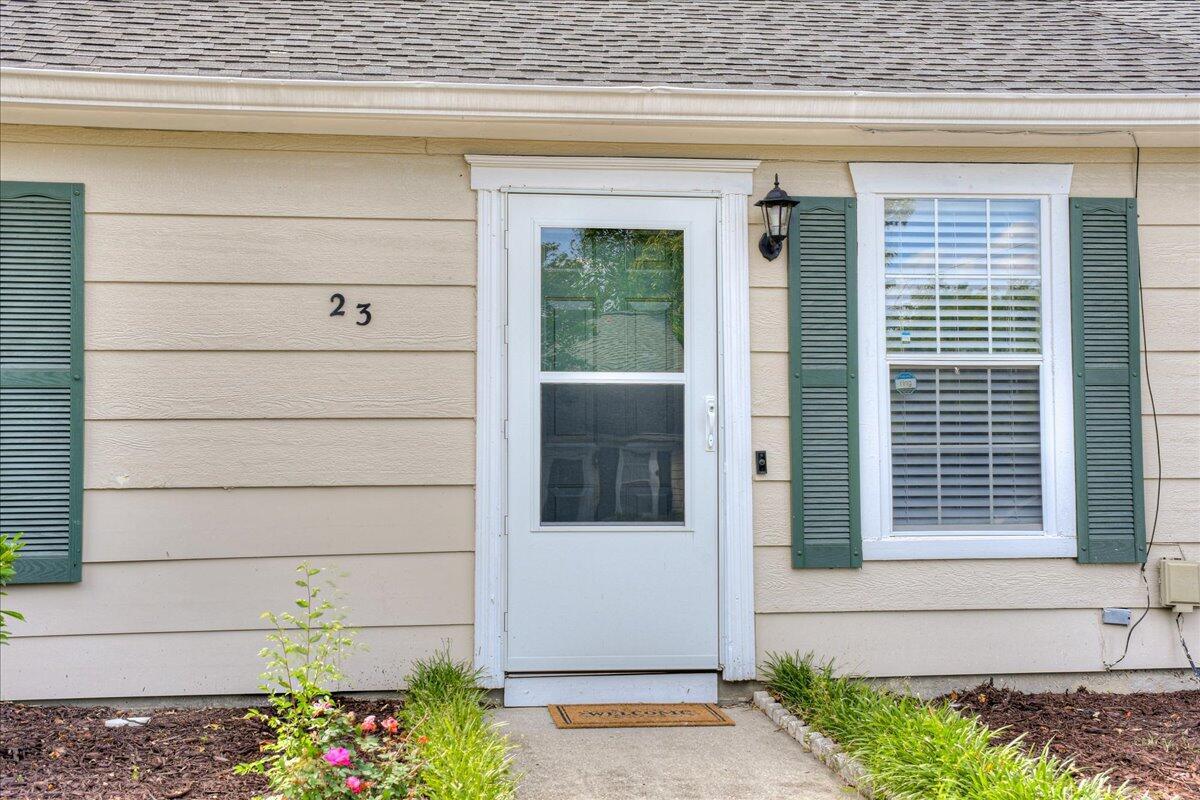 23 Londonberry Lane Property Photo 5