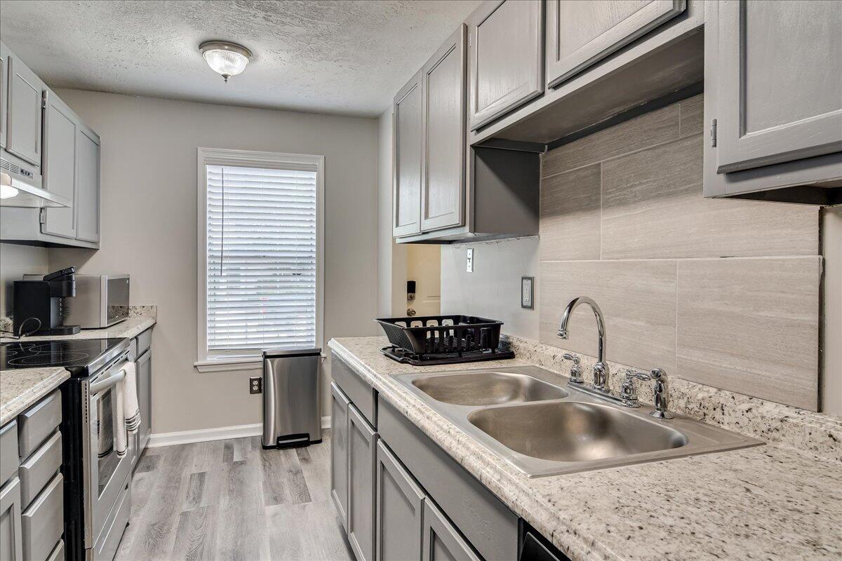23 Londonberry Lane Property Photo 17