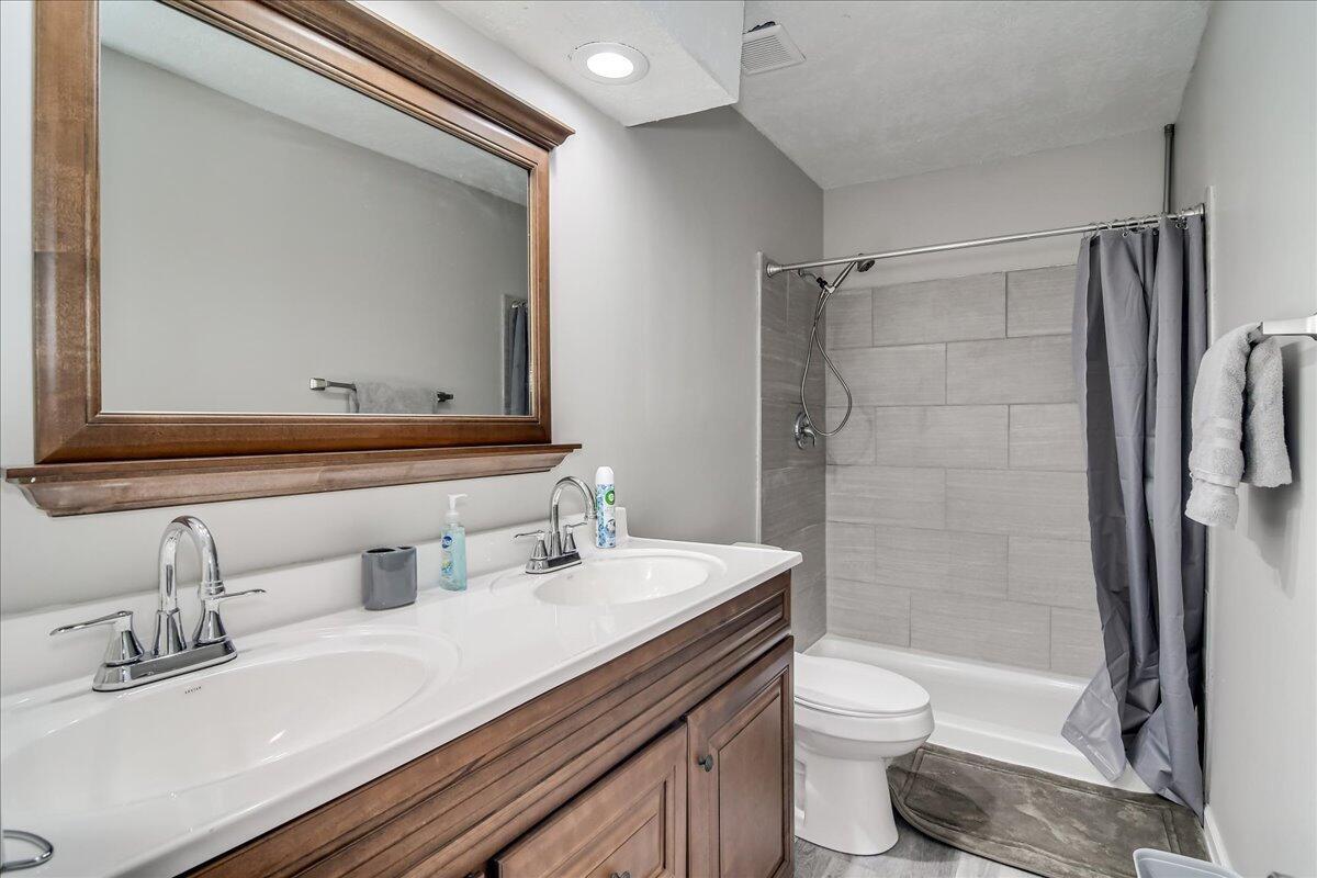 23 Londonberry Lane Property Photo 28