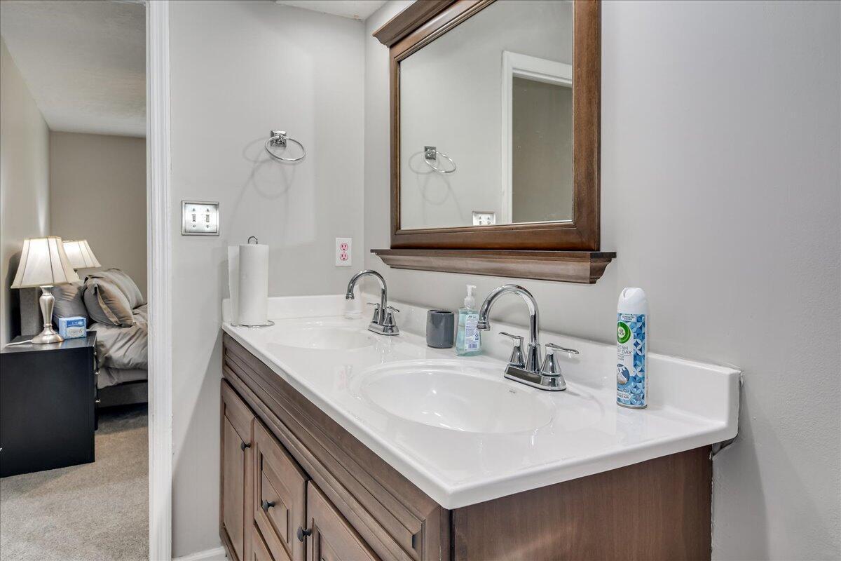 23 Londonberry Lane Property Photo 30