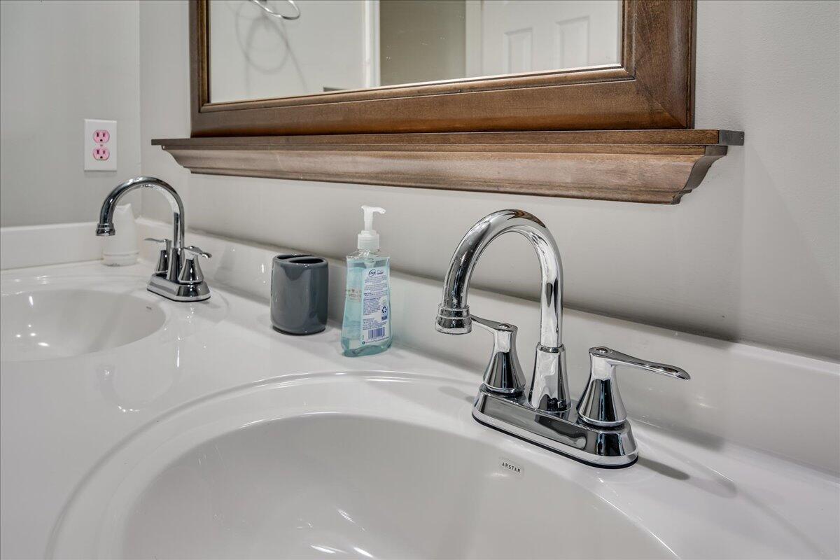 23 Londonberry Lane Property Photo 31