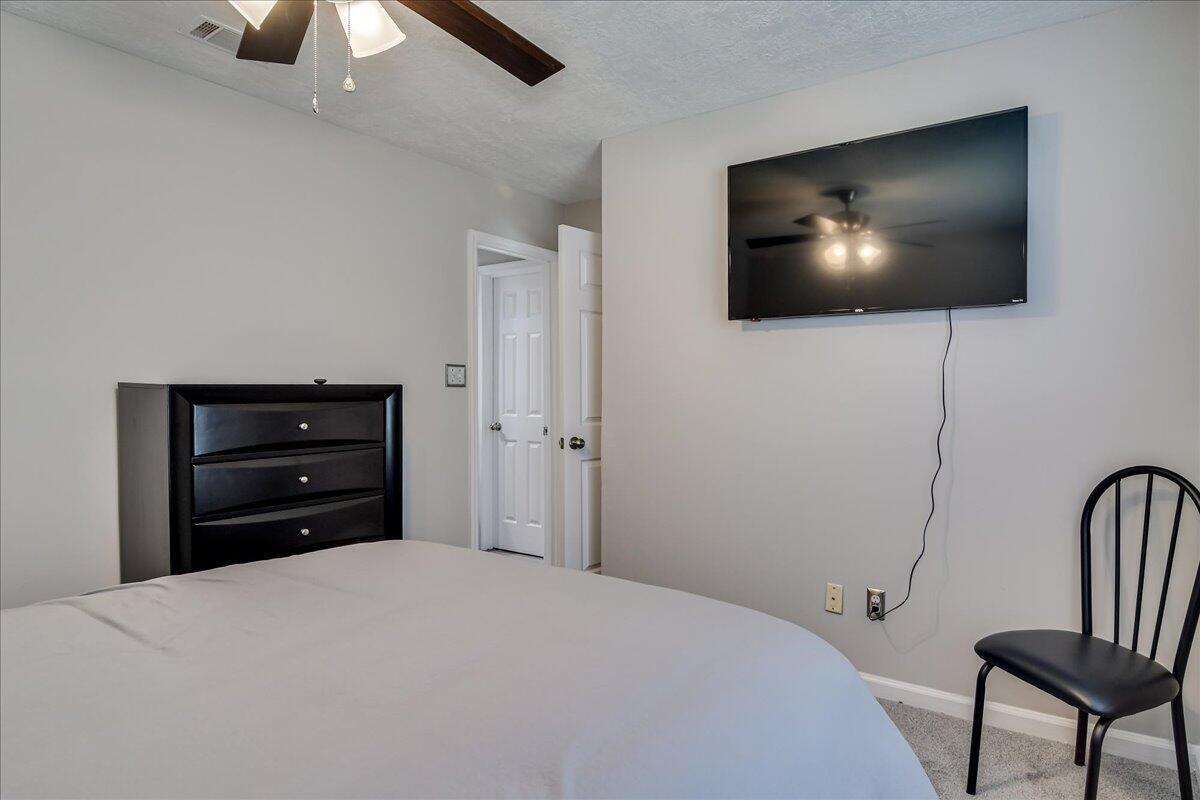 23 Londonberry Lane Property Photo 35