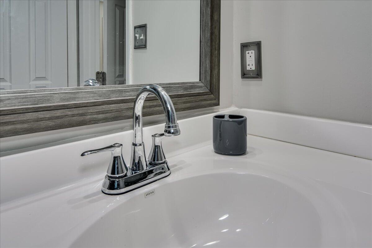 23 Londonberry Lane Property Photo 38