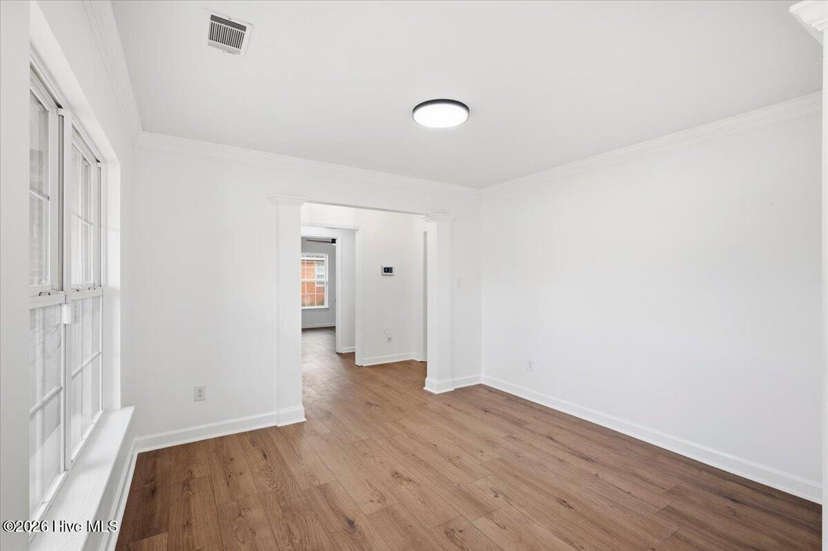 3314 Thames Place Property Photo 5