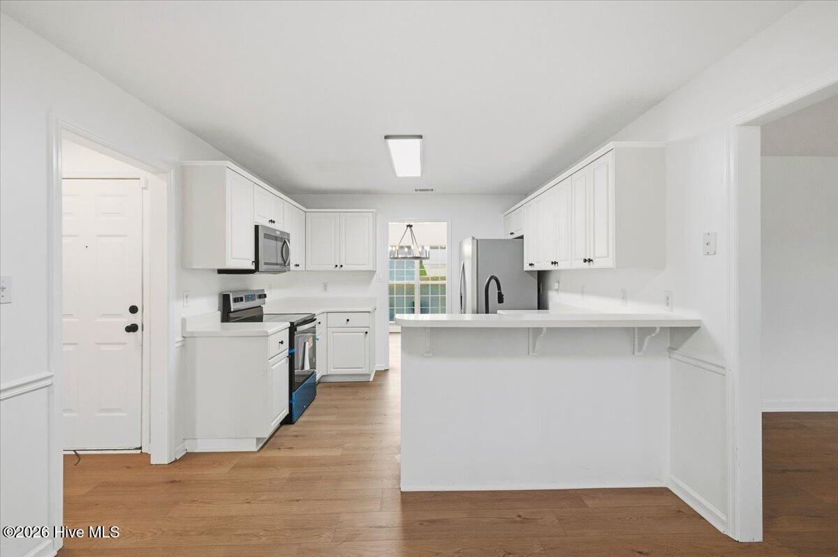 3314 Thames Place Property Photo 9
