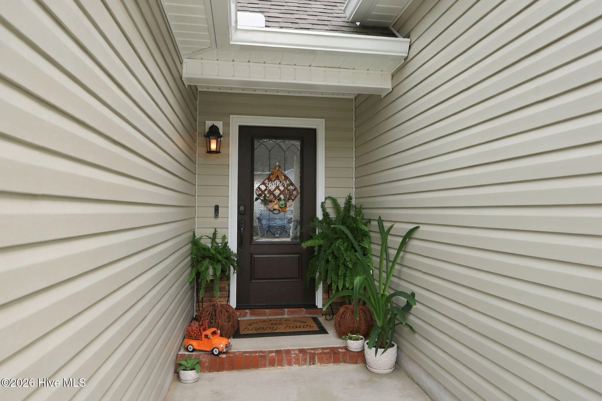 822 Cooke Drive Property Photo 4