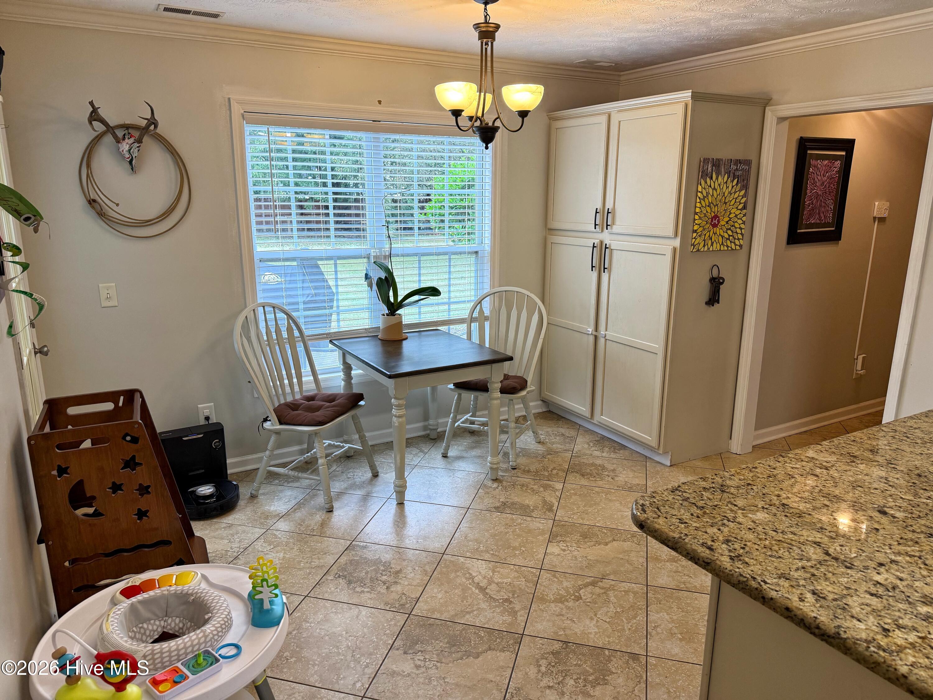194 Bridlewood Drive Property Photo 16