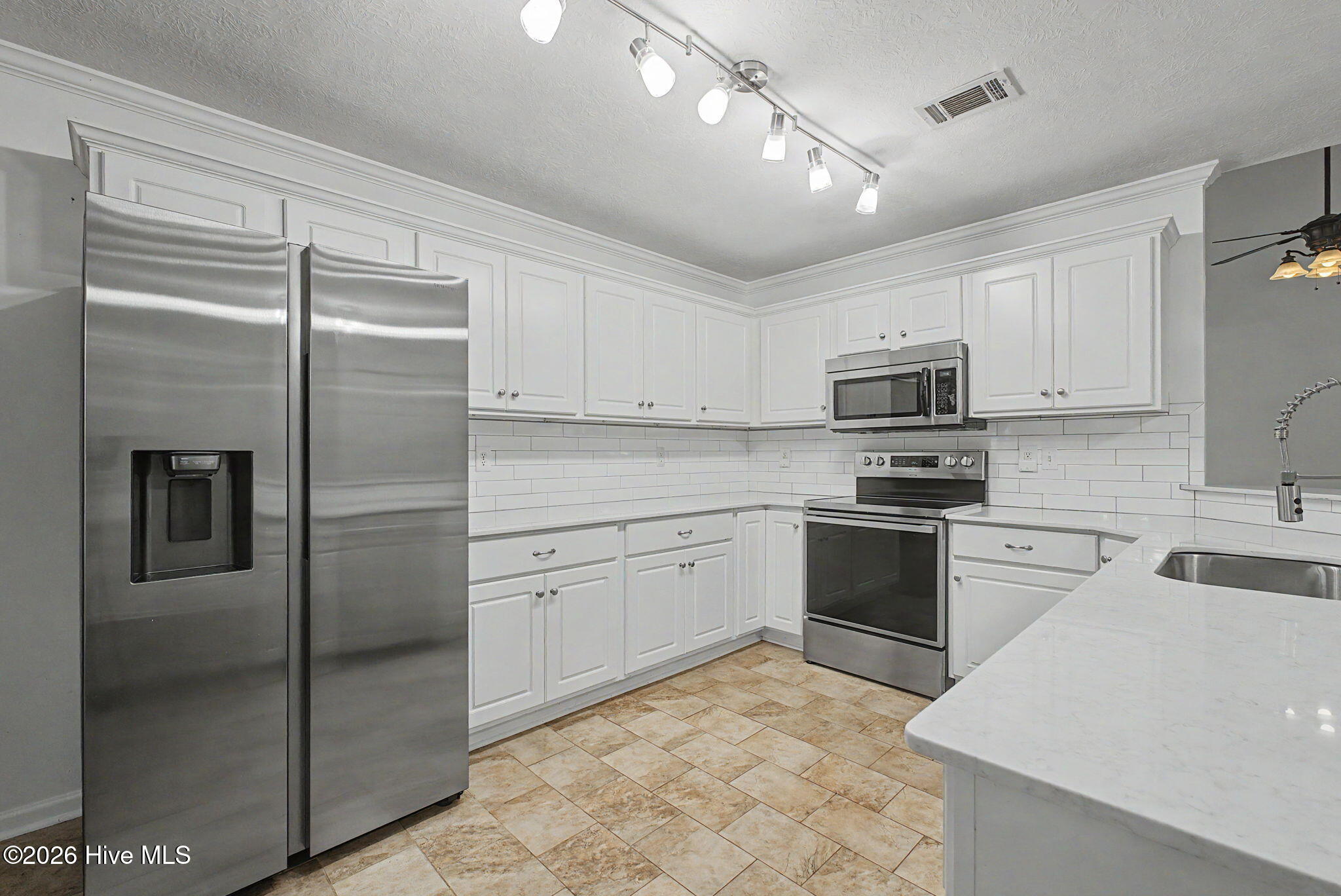 2110 Sylvan Lake Drive Property Photo 13