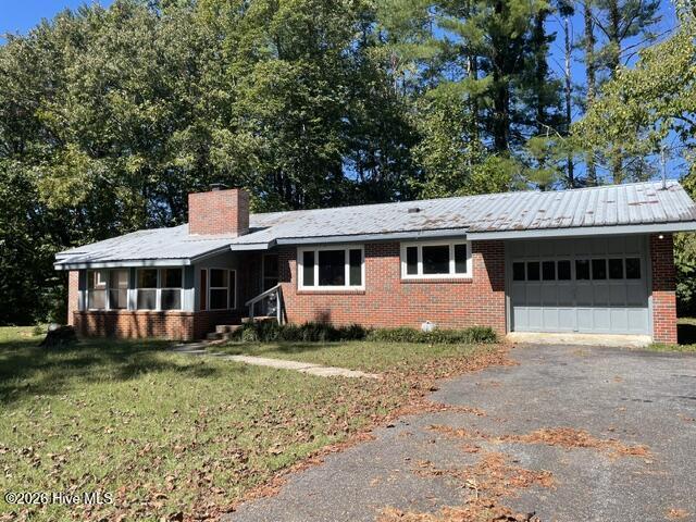679 Robbinsville Road Property Photo 1