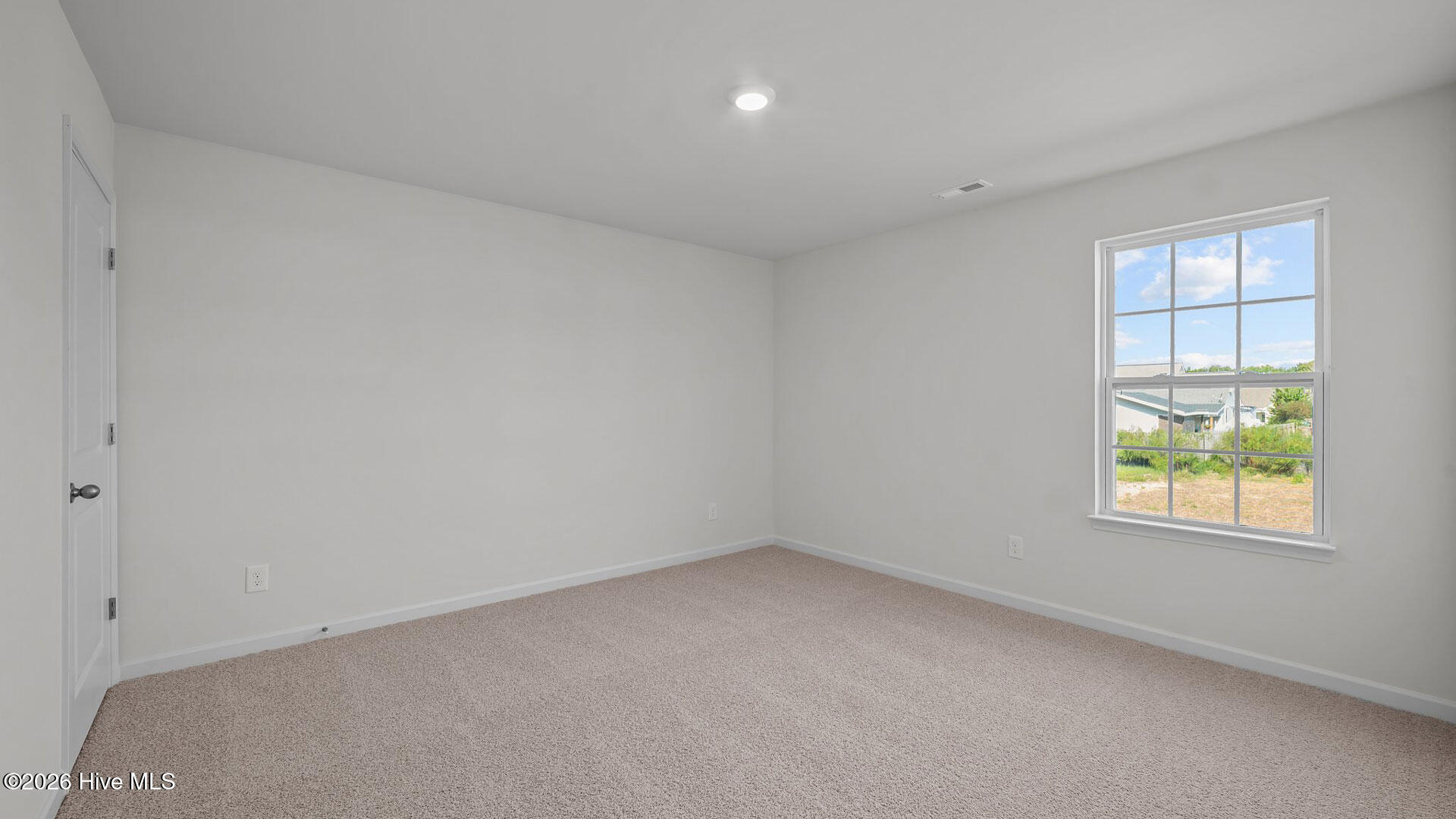 2704 Salisbury Lane W Property Photo 15