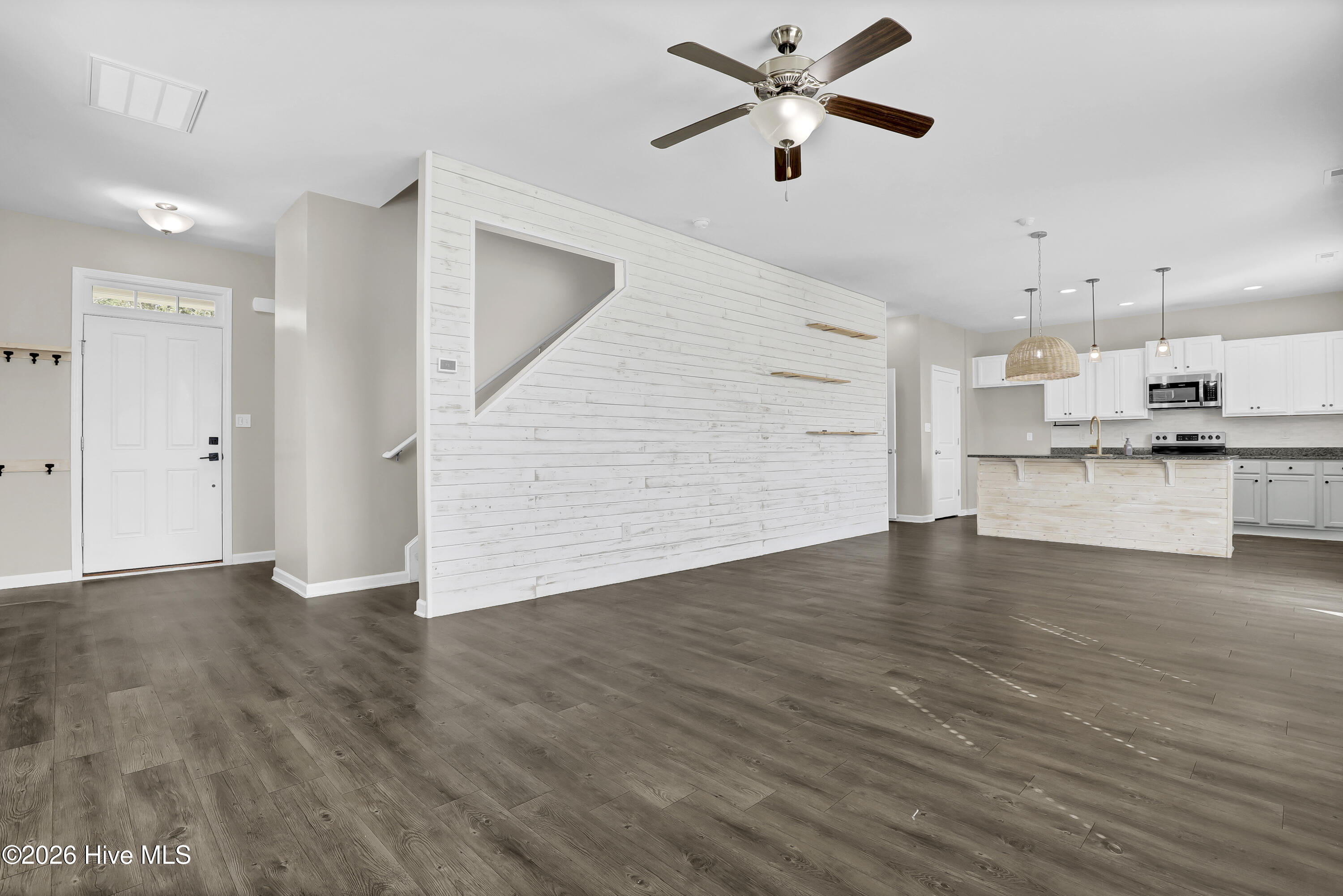 102 Tralee Place Property Photo 6