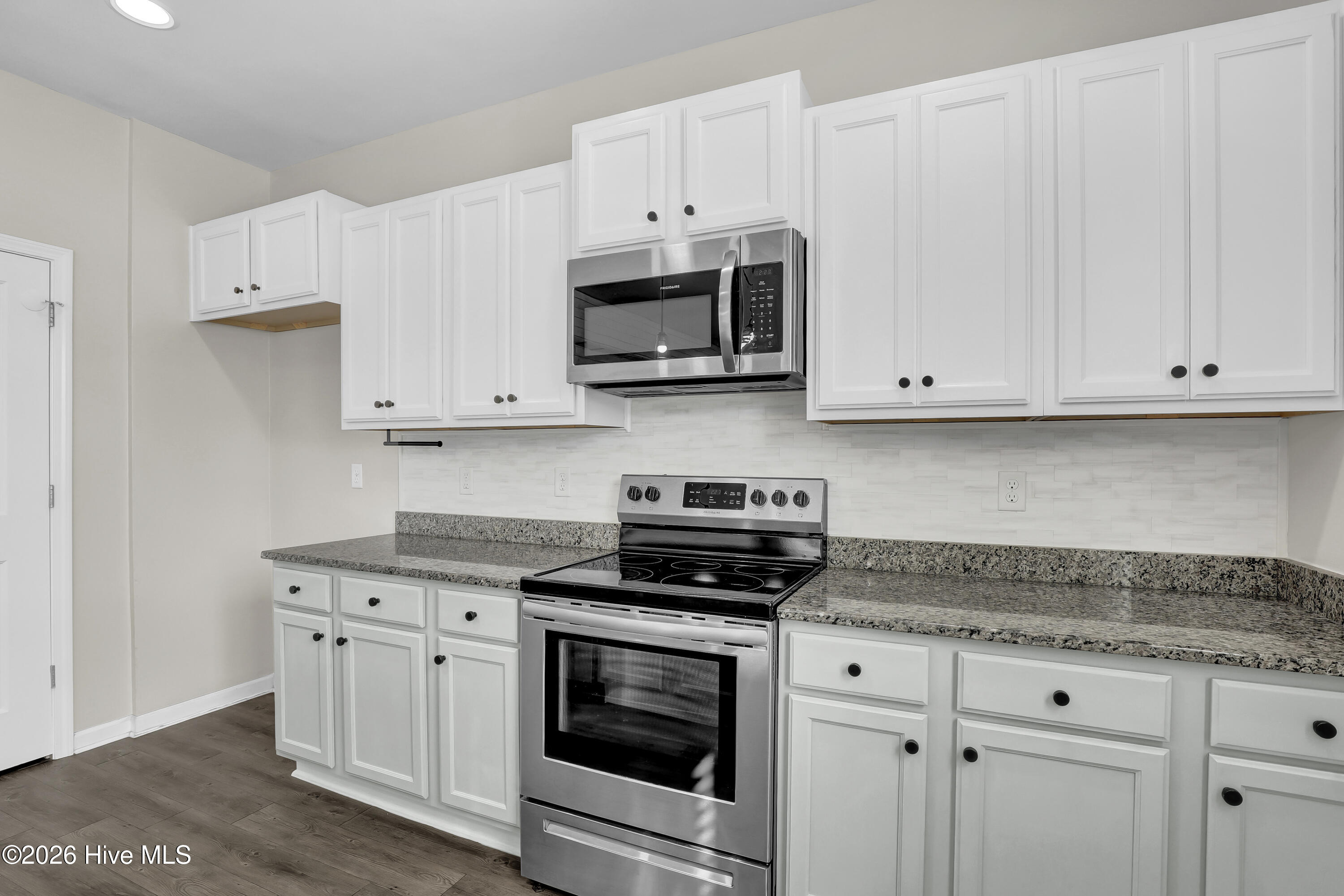 102 Tralee Place Property Photo 13