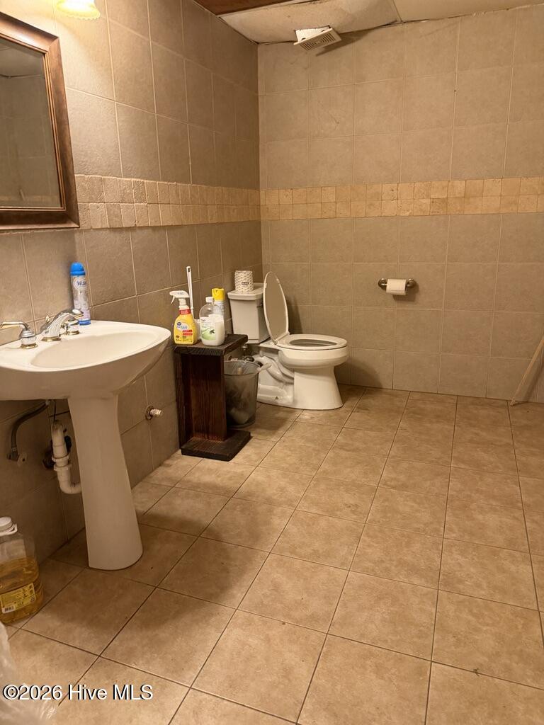 211 Shady Oak Drive Property Photo 11