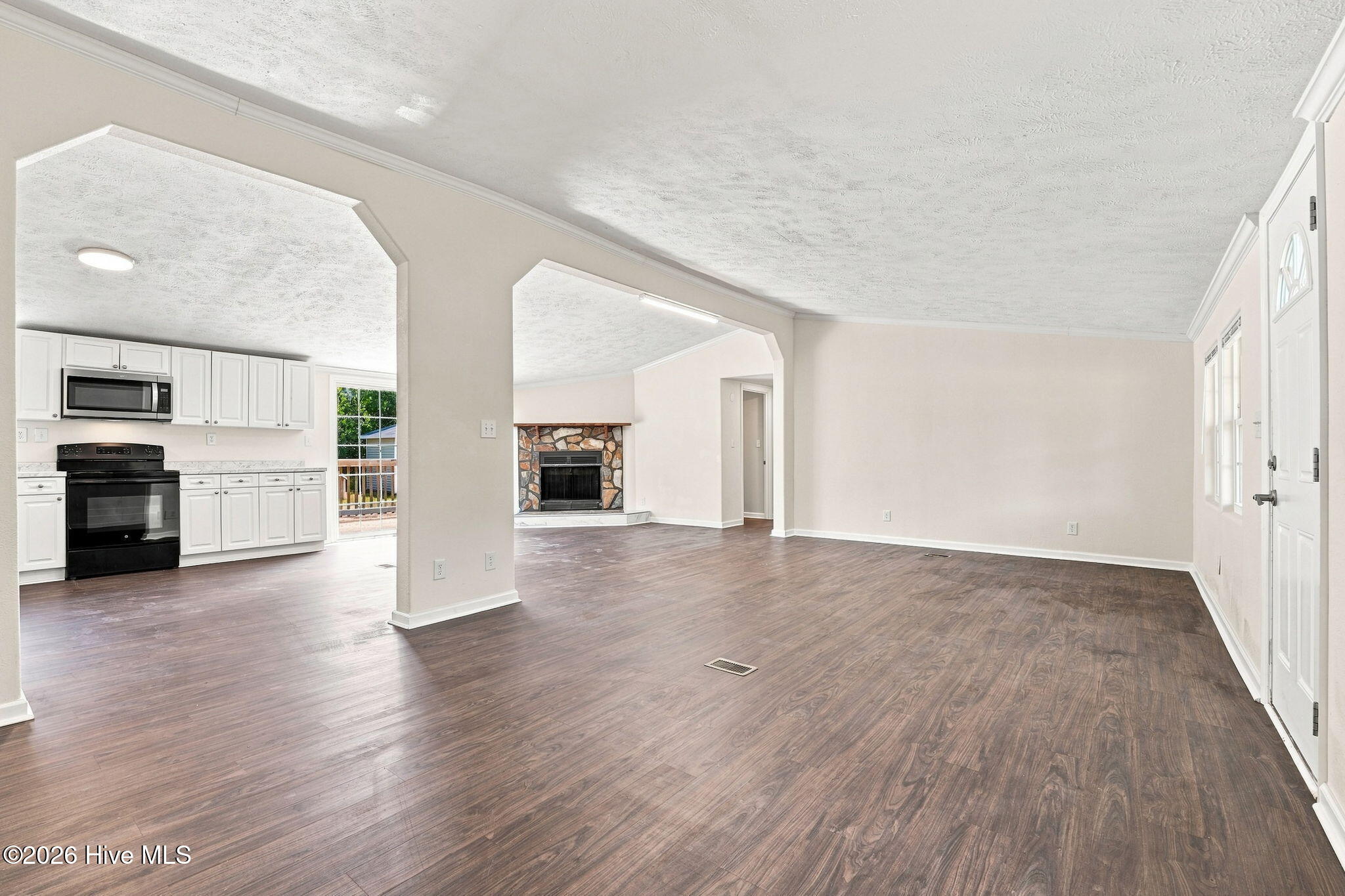23281 Marston Road Property Photo 8