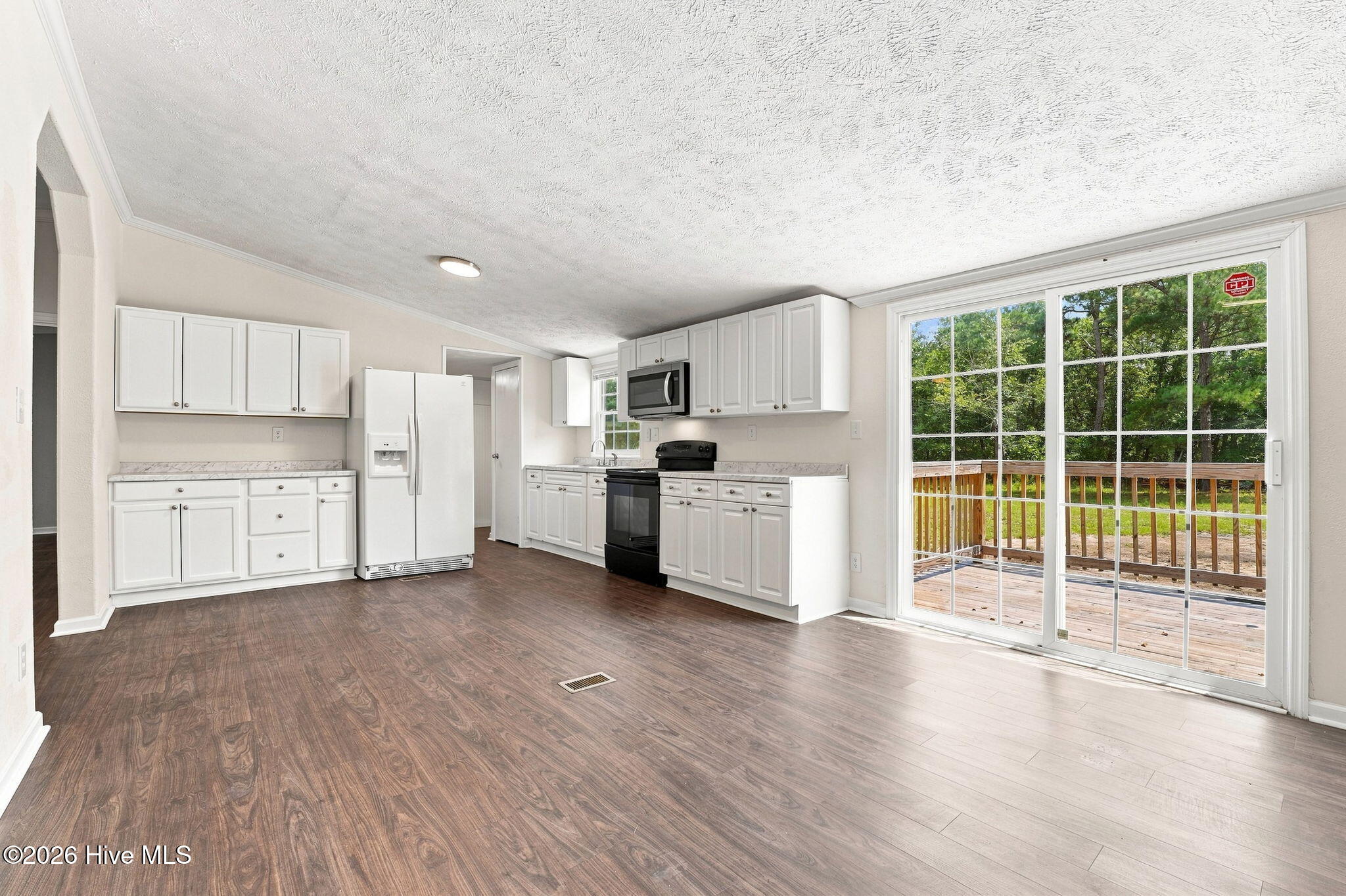 23281 Marston Road Property Photo 10