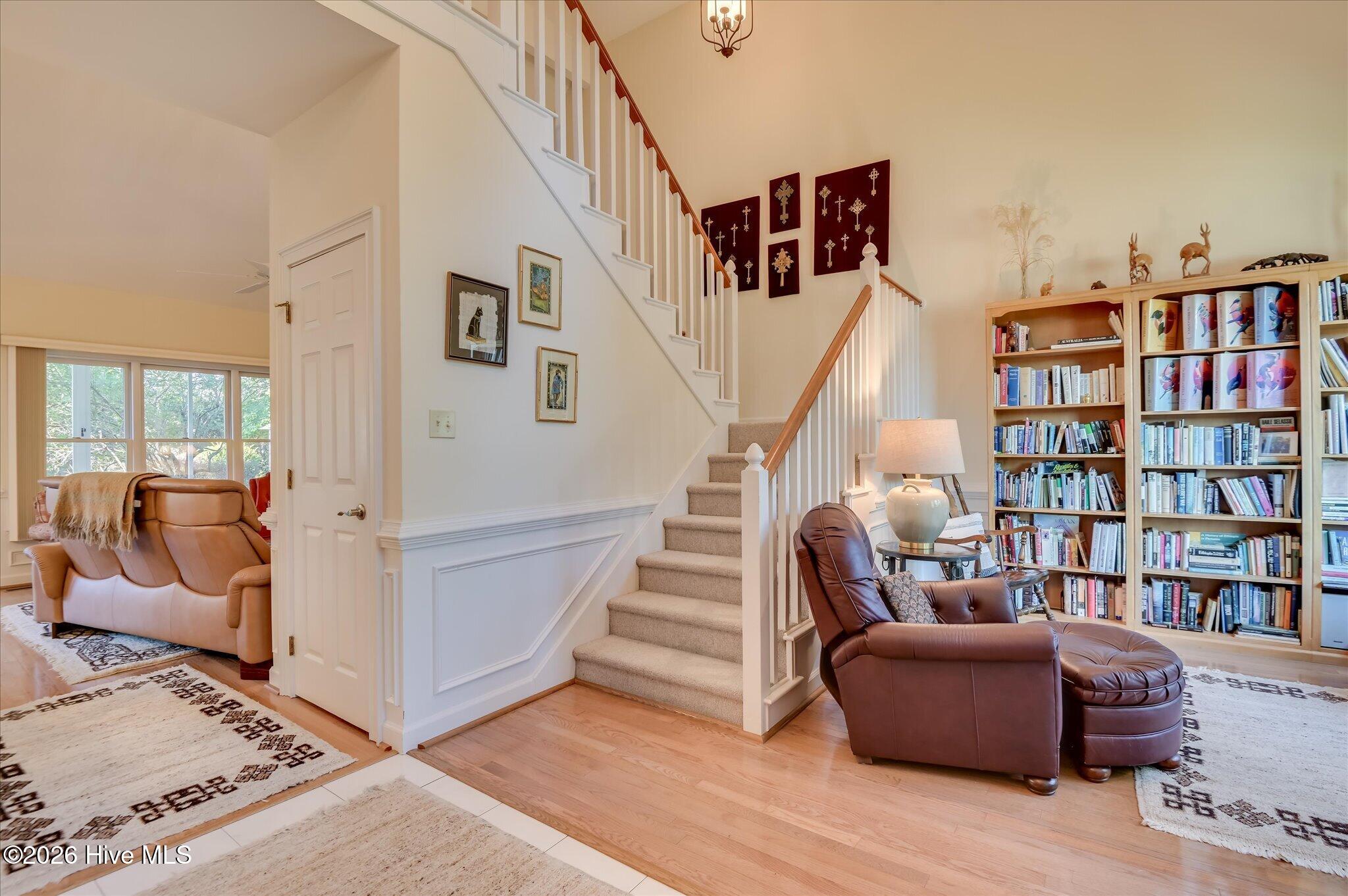 670 Glen Abbey Drive Property Photo 9
