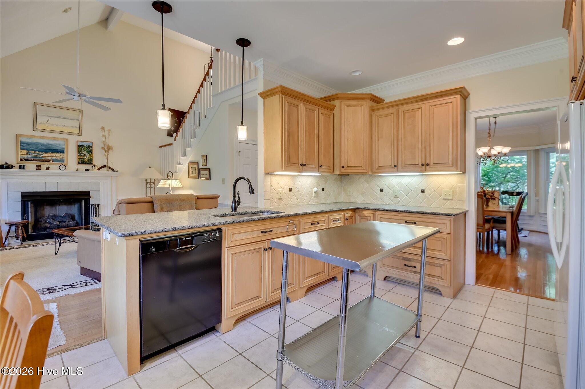 670 Glen Abbey Drive Property Photo 23