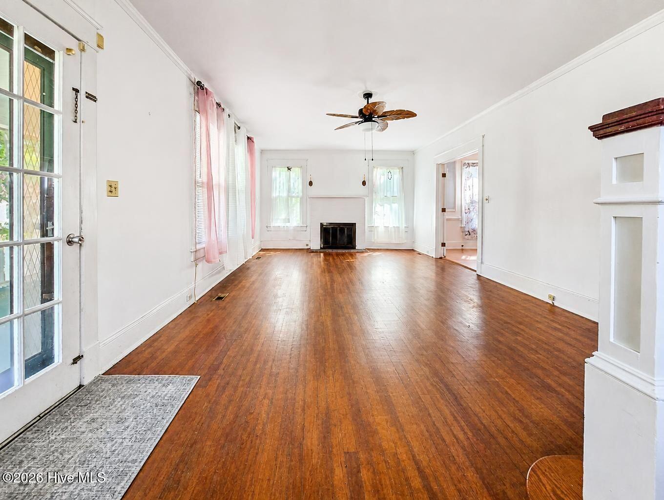 313 S Dyer Street Property Photo 3