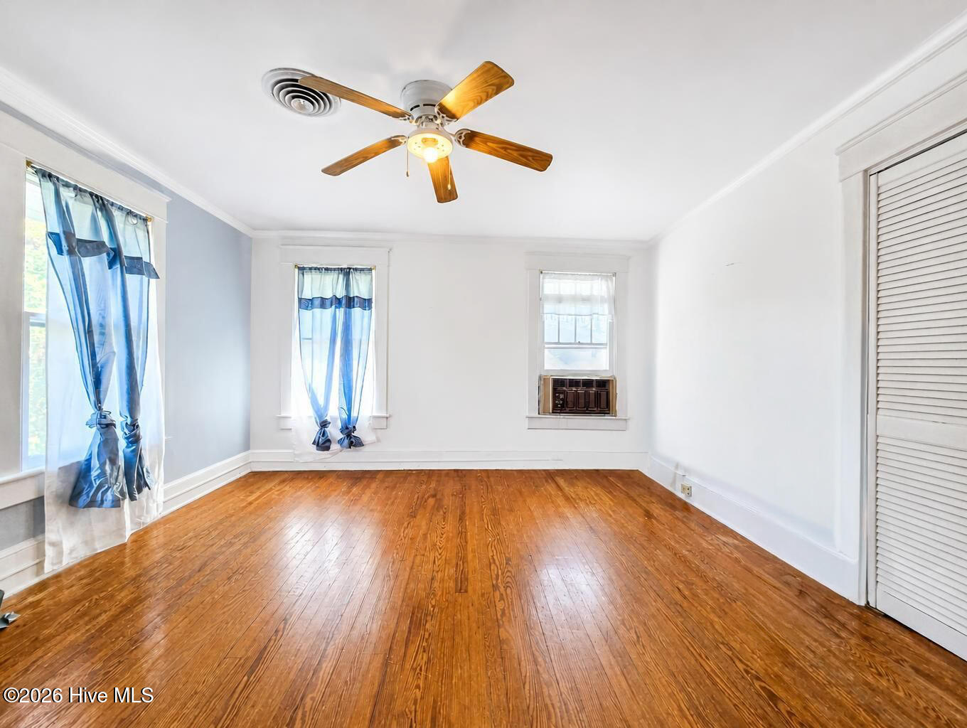 313 S Dyer Street Property Photo 19