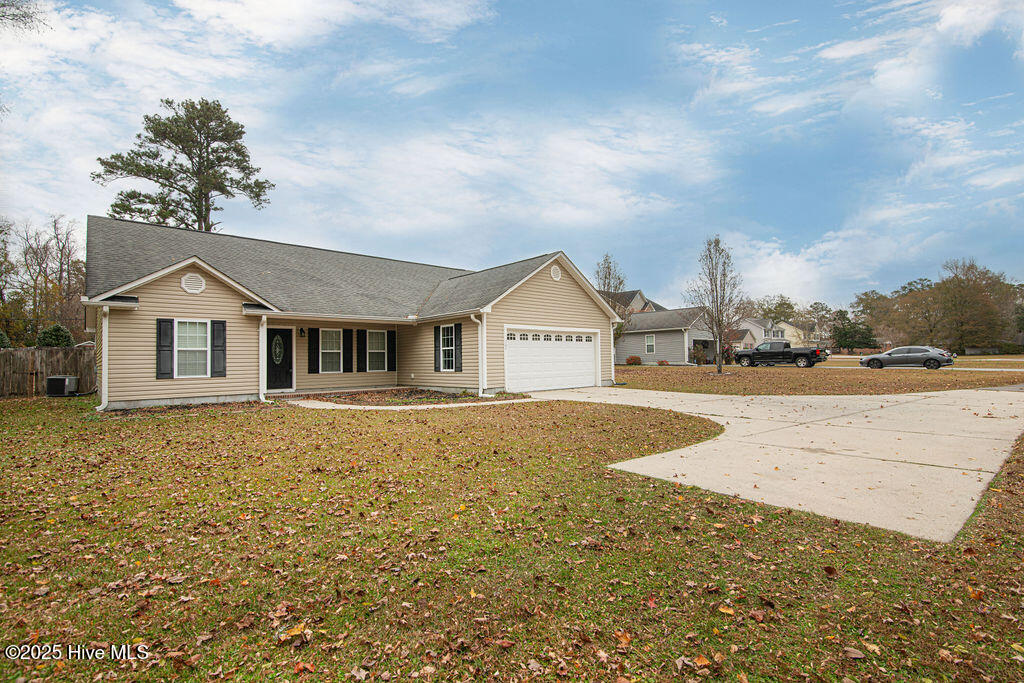 104 Elbert Way Property Photo 2