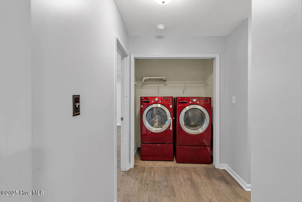 104 Elbert Way Property Photo 12