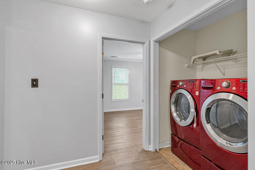 104 Elbert Way Property Photo 13