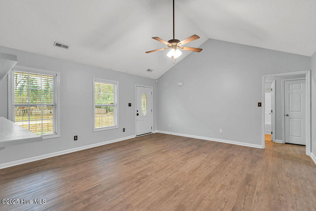 104 Elbert Way Property Photo 22