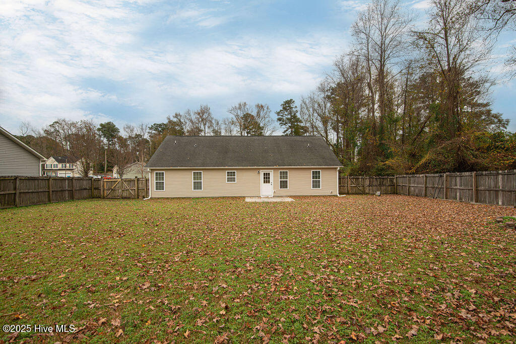 104 Elbert Way Property Photo 28