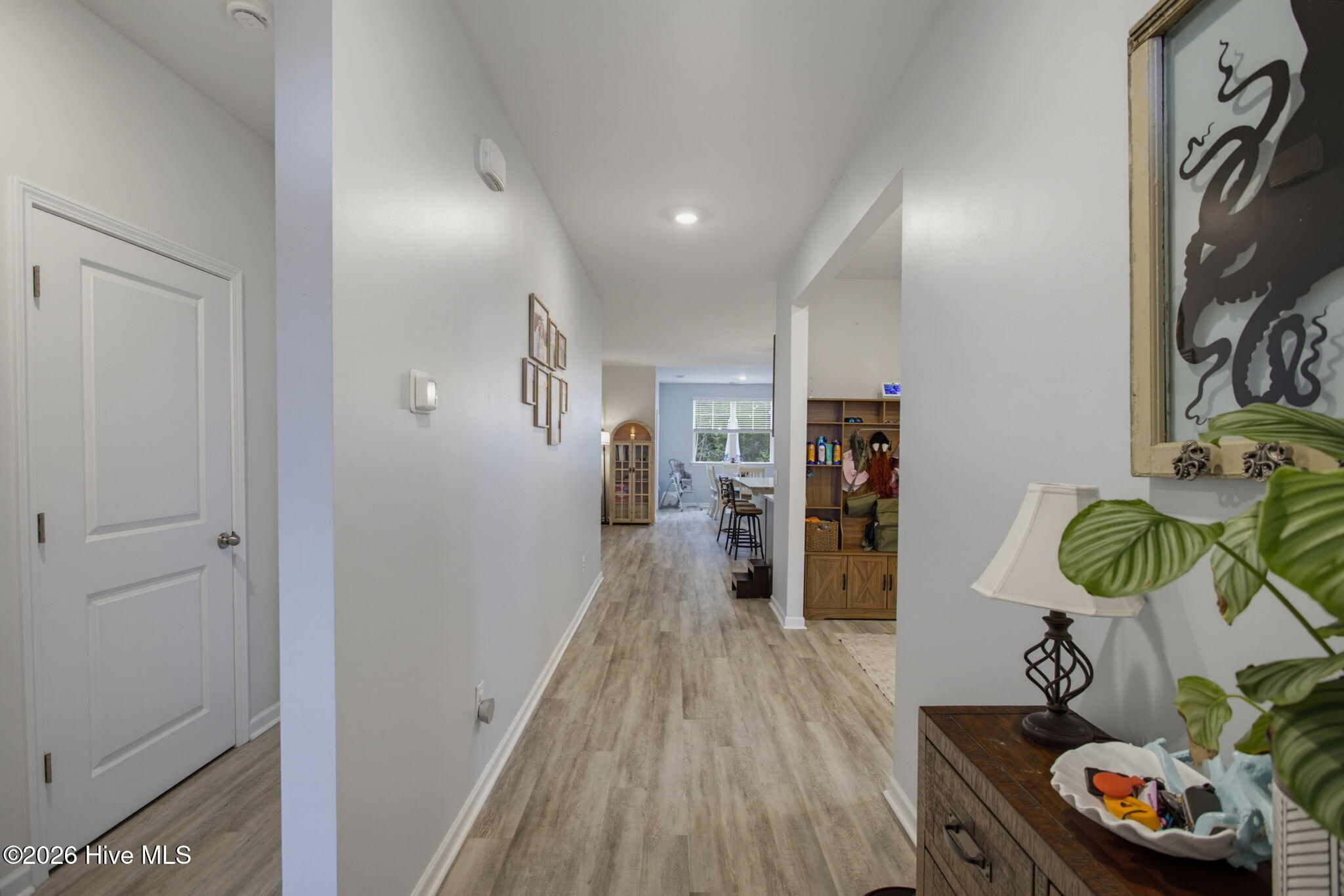 1784 Riverton Drive Se Property Photo 4