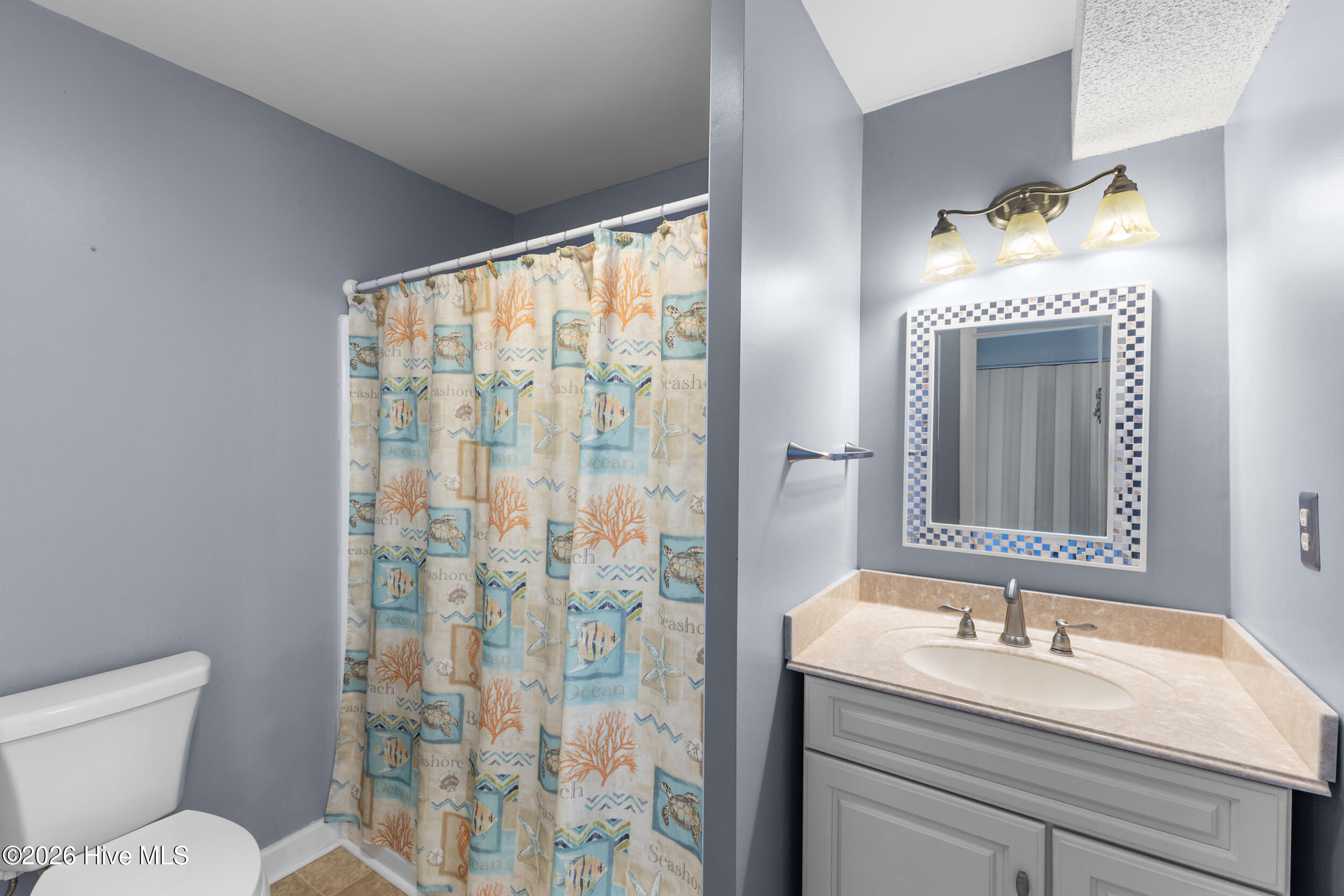 1123 S Topsail Drive Property Photo 13