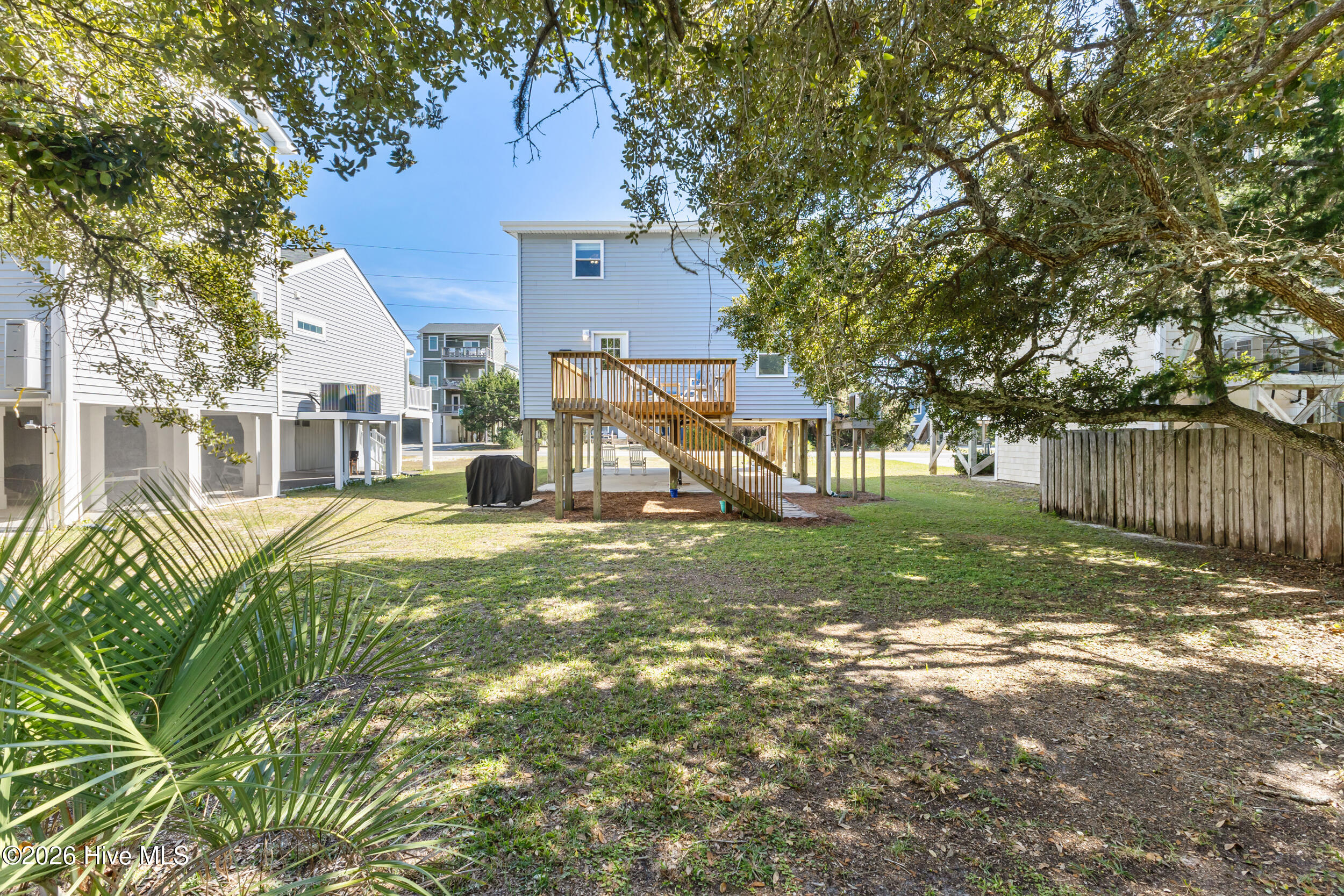 1123 S Topsail Drive Property Photo 22