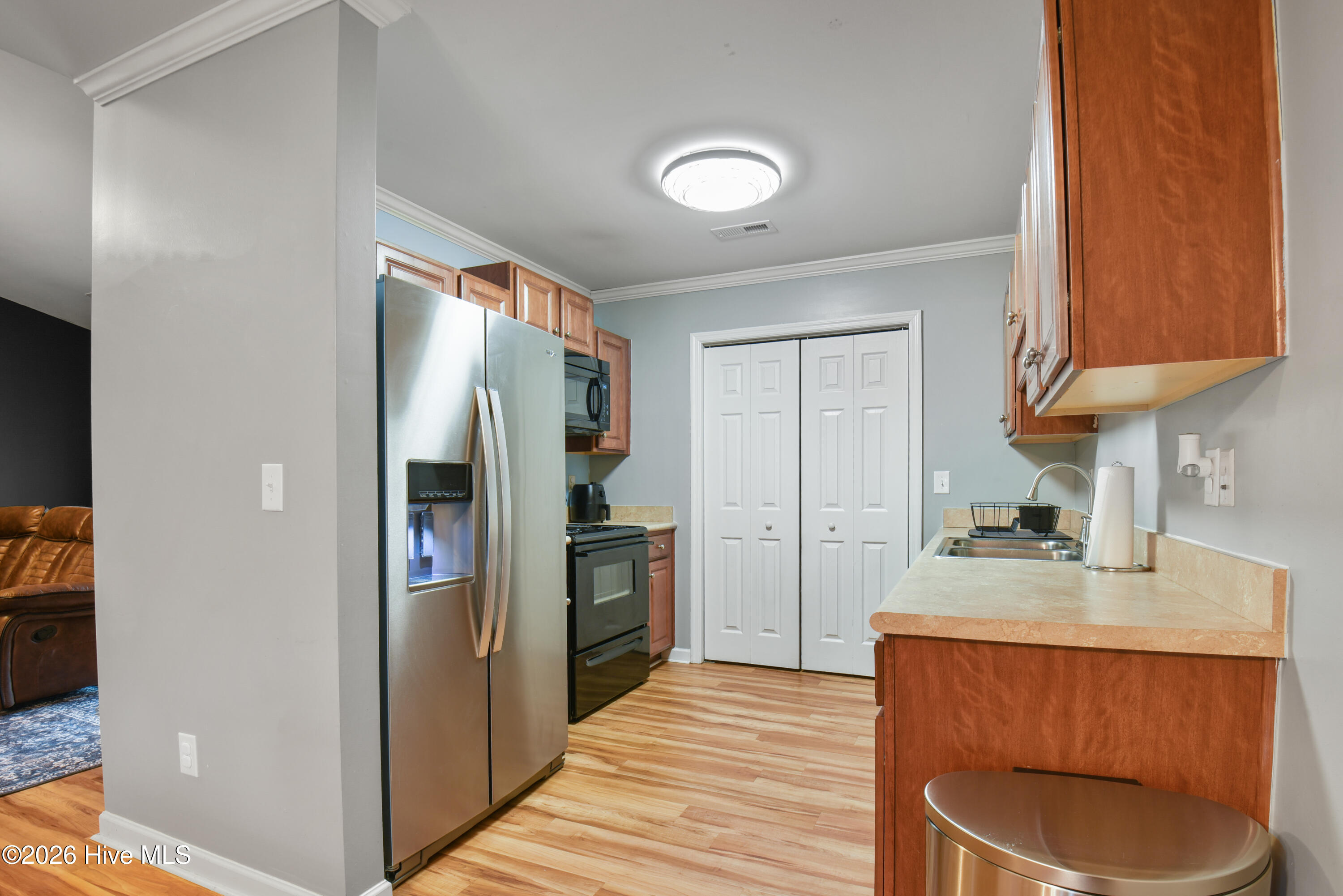 146 Ashbury Park Lane Property Photo 7