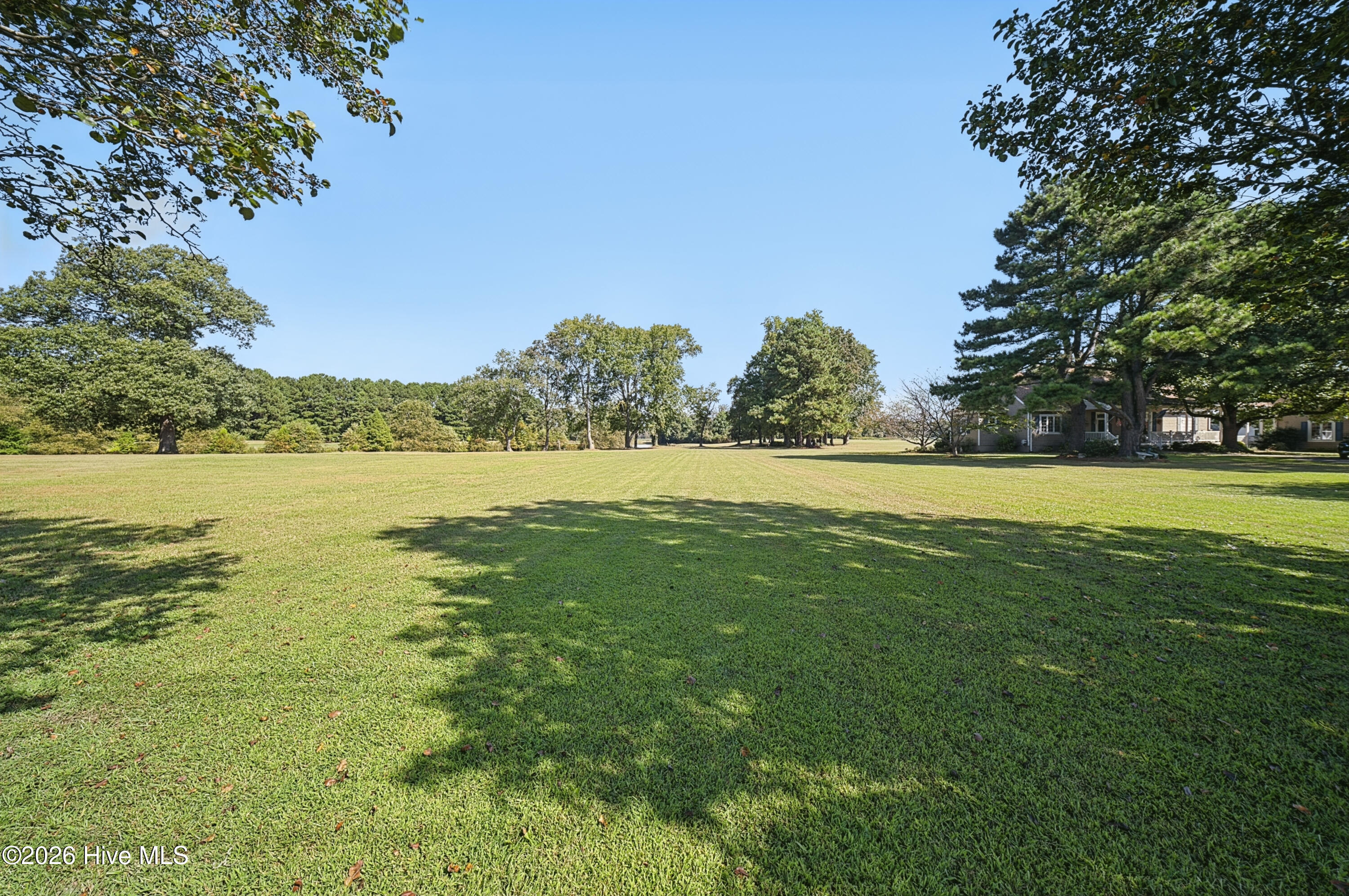 1045 Soundside Road Property Photo 1