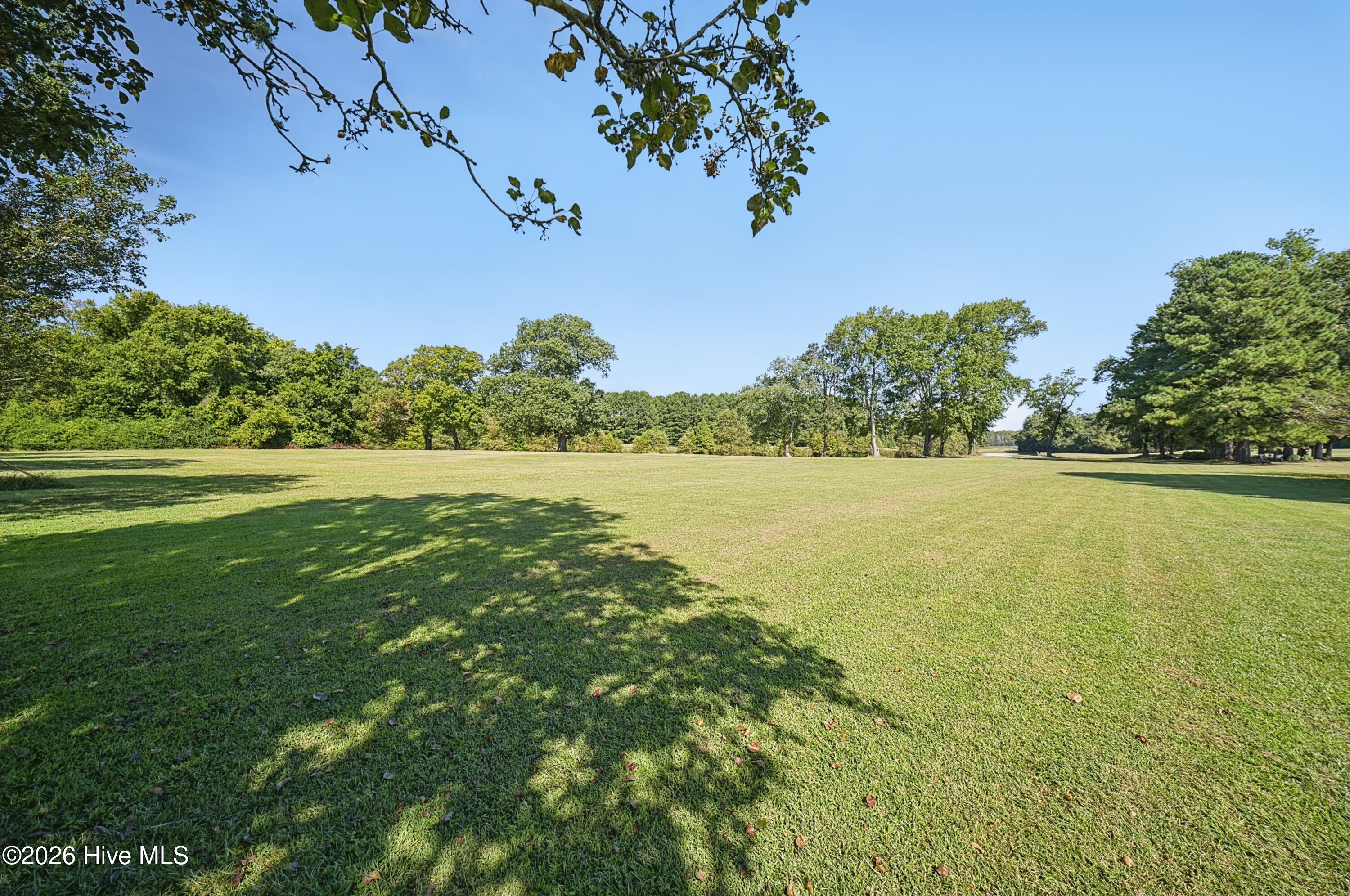 1045 Soundside Road Property Photo 2