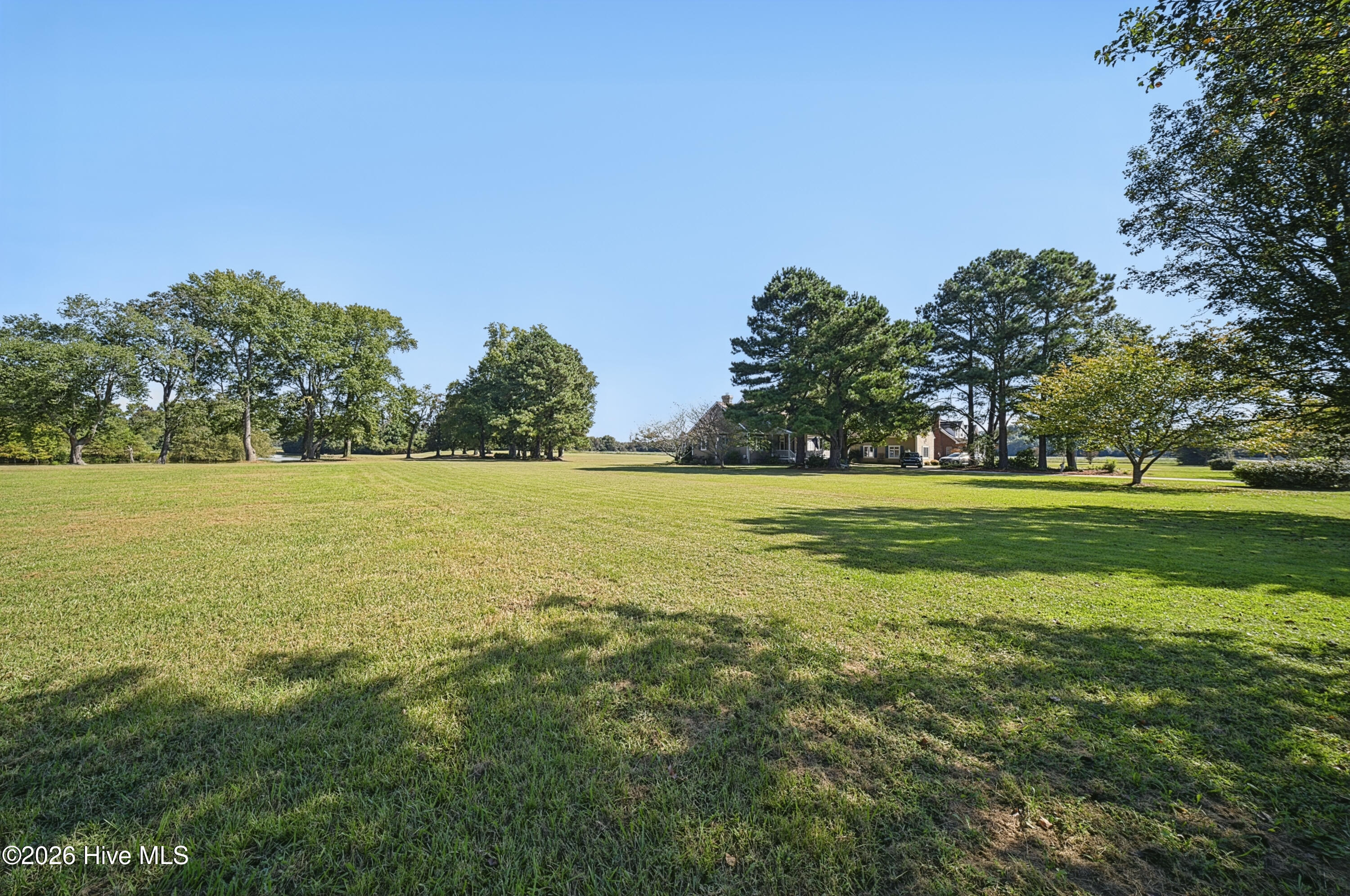 1045 Soundside Road Property Photo 3