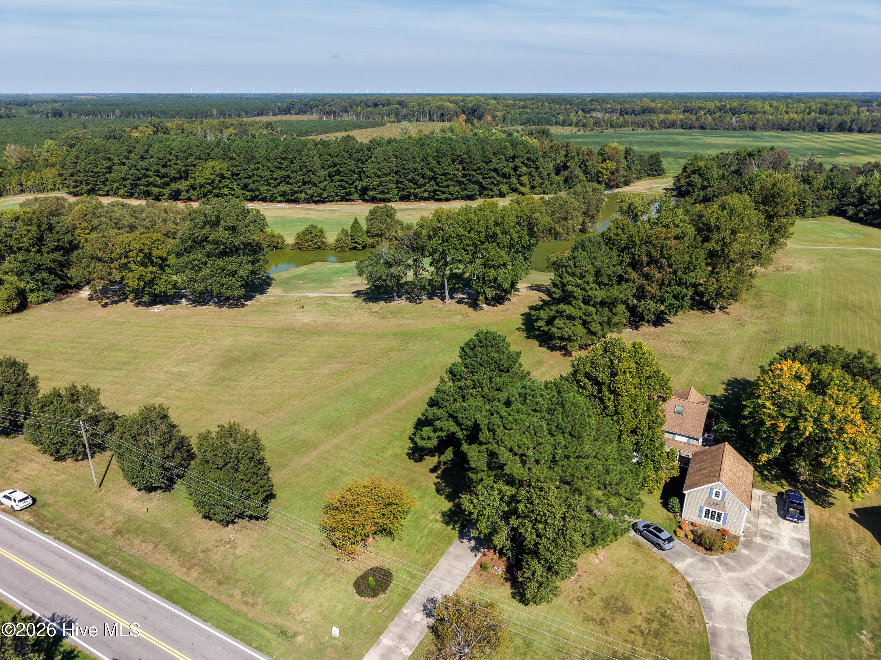 1045 Soundside Road Property Photo 8