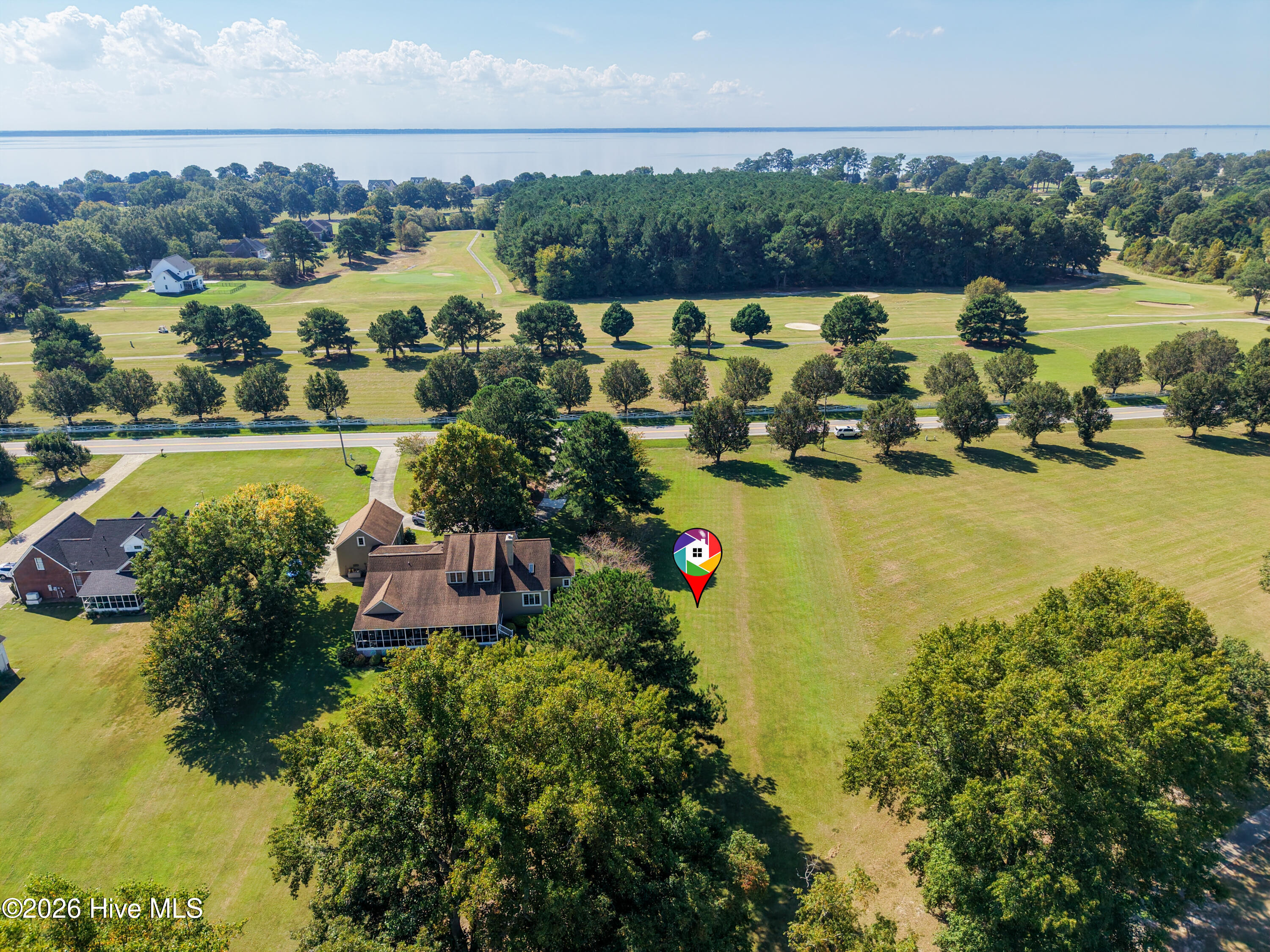 1045 Soundside Road Property Photo 12