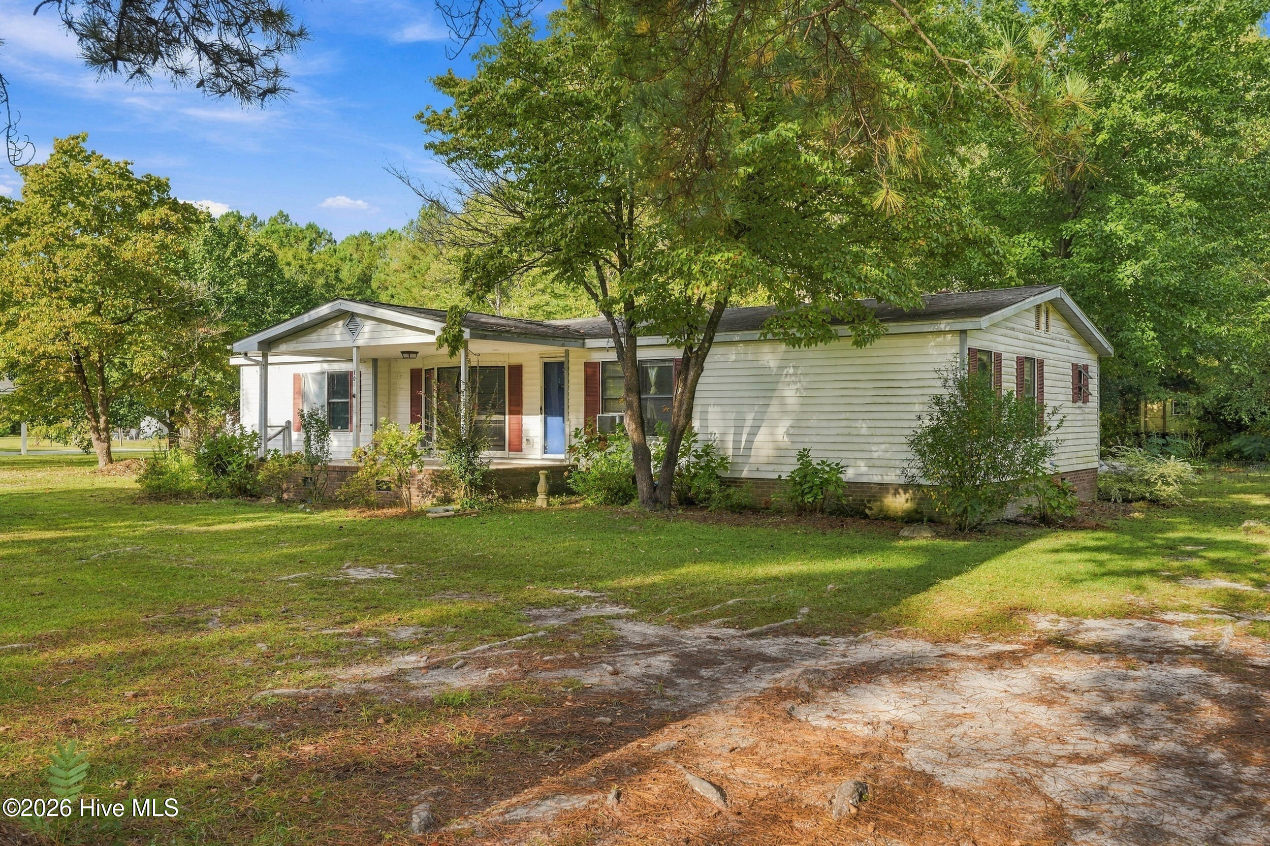 104 Sandy Creek Drive Property Photo 2