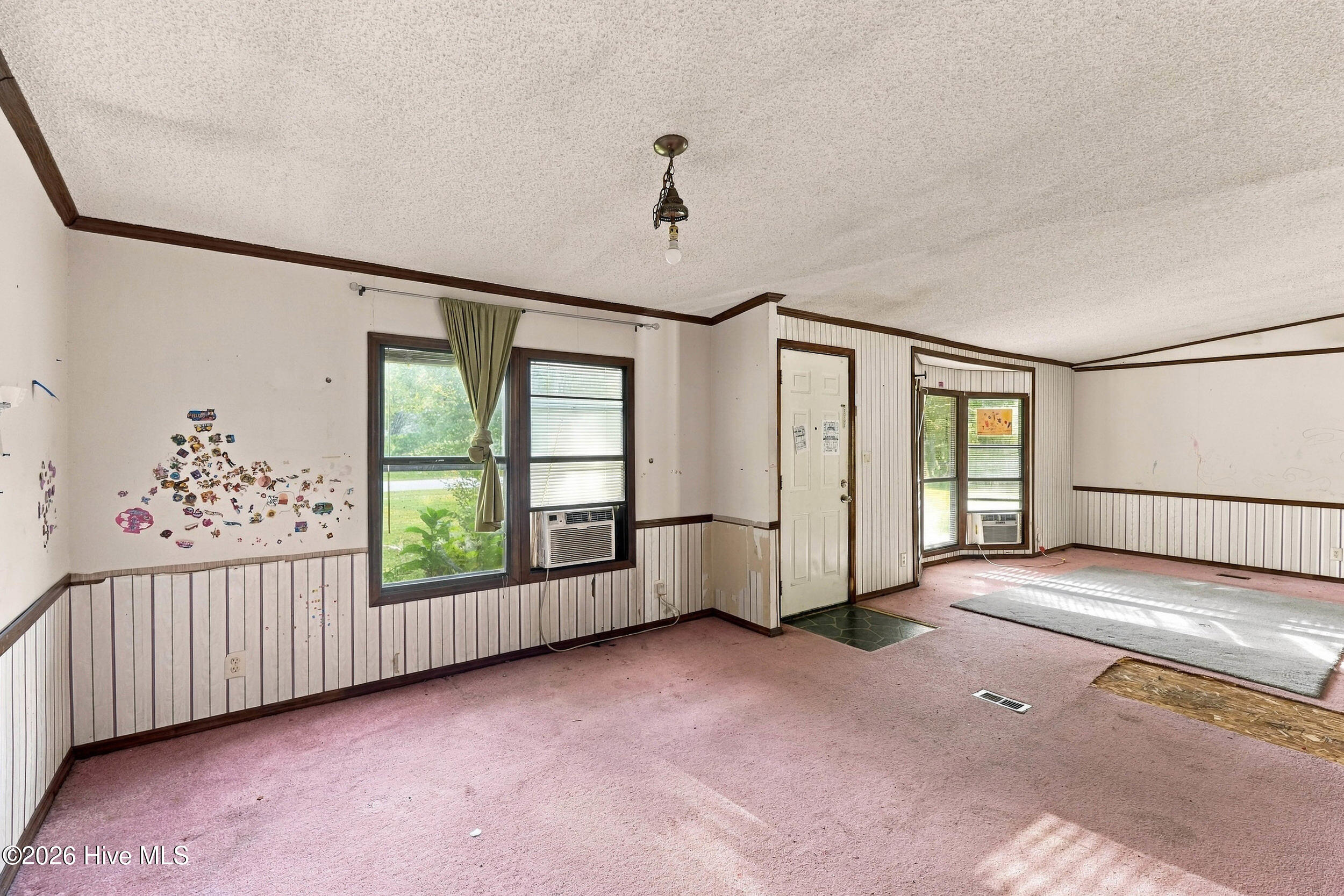 104 Sandy Creek Drive Property Photo 3