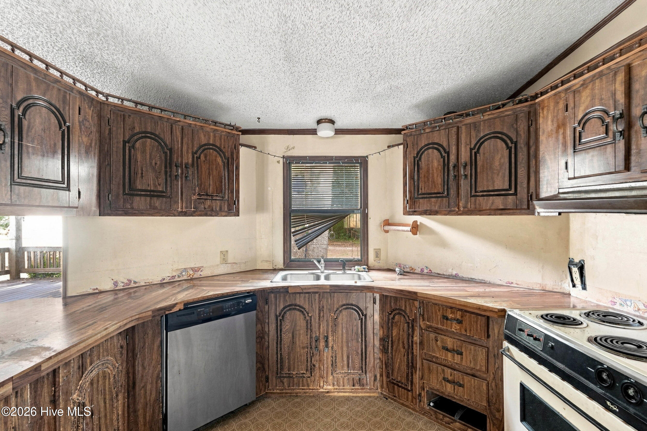 104 Sandy Creek Drive Property Photo 13