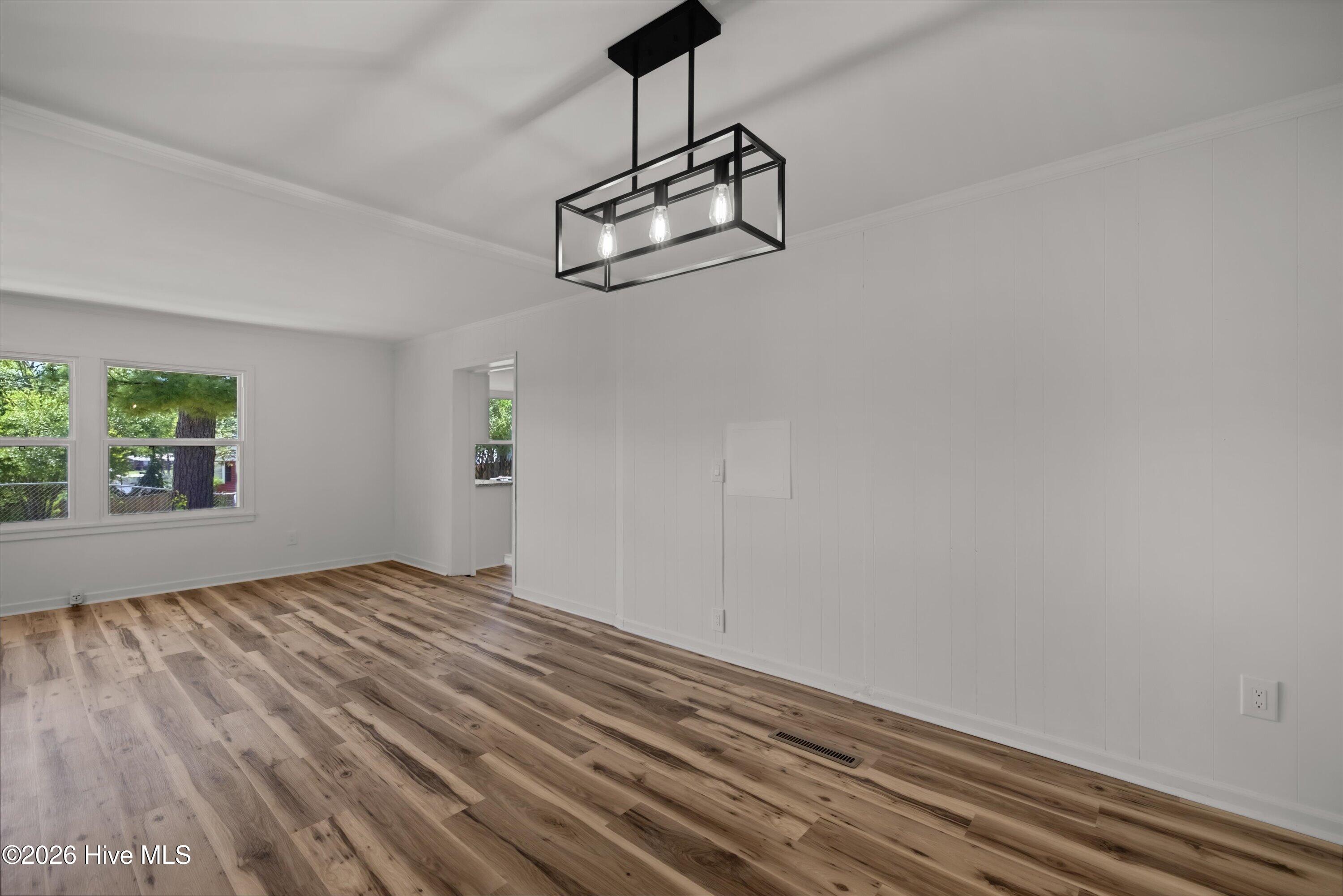 2429 Young Drive Property Photo 5