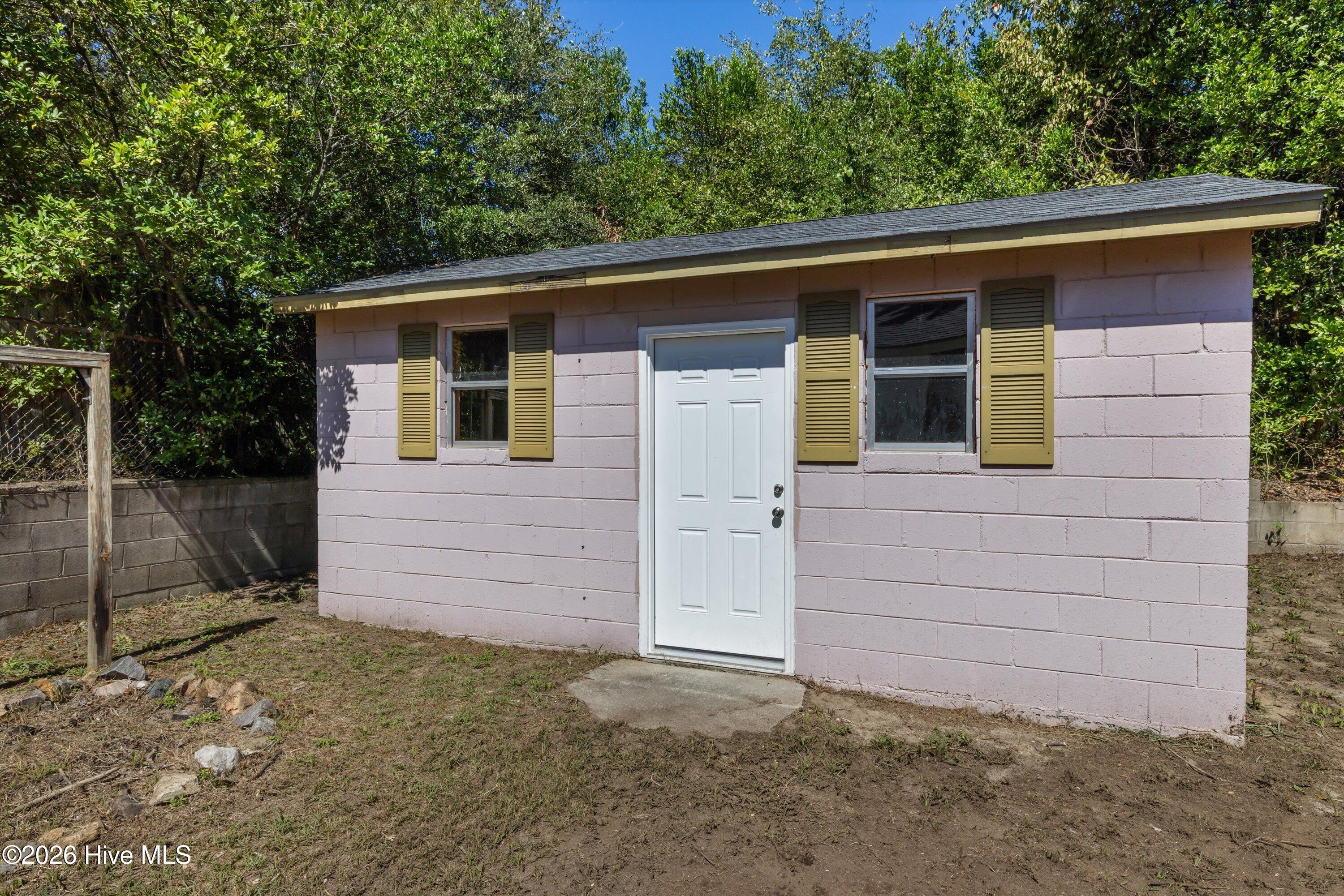 2429 Young Drive Property Photo 6