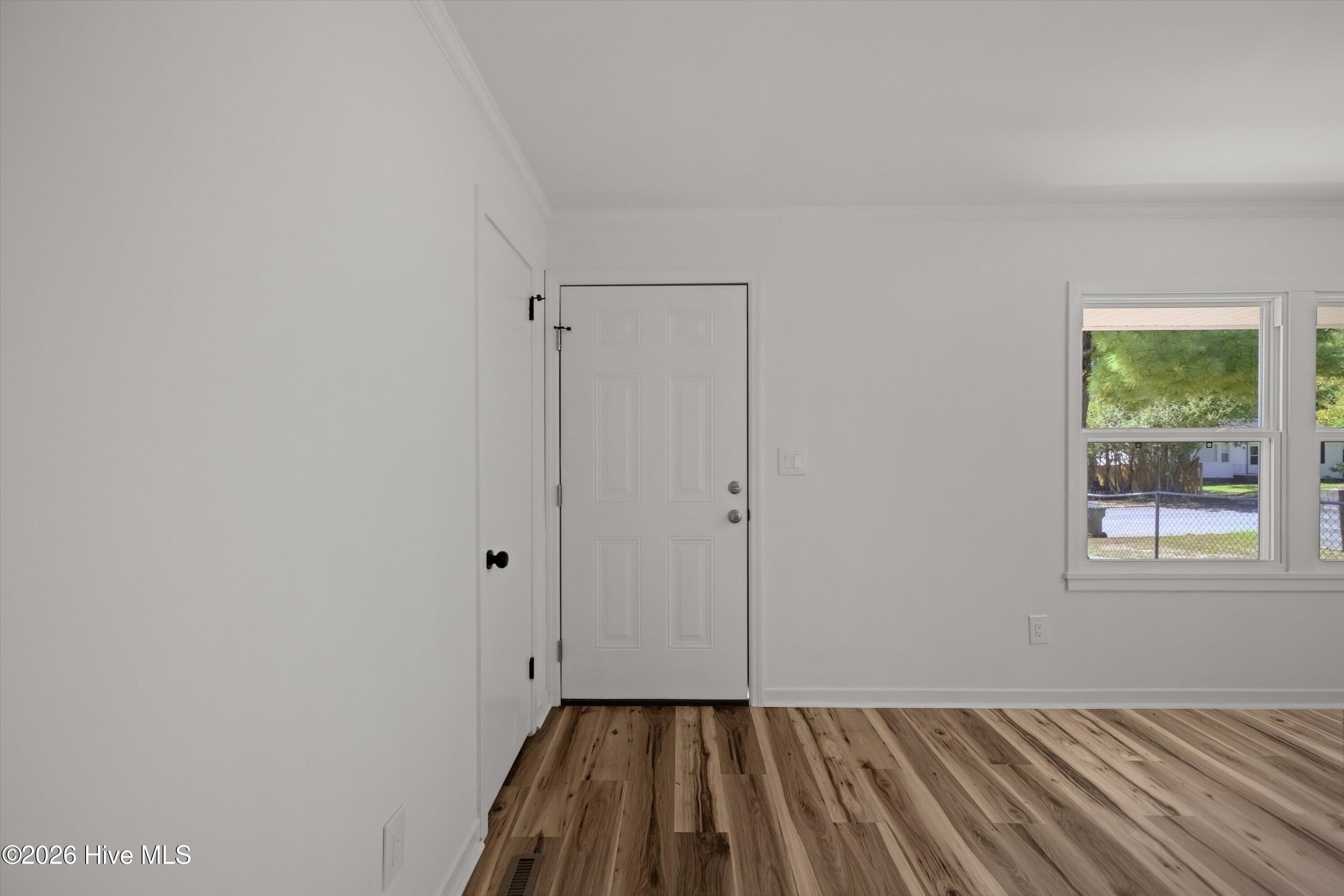 2429 Young Drive Property Photo 10