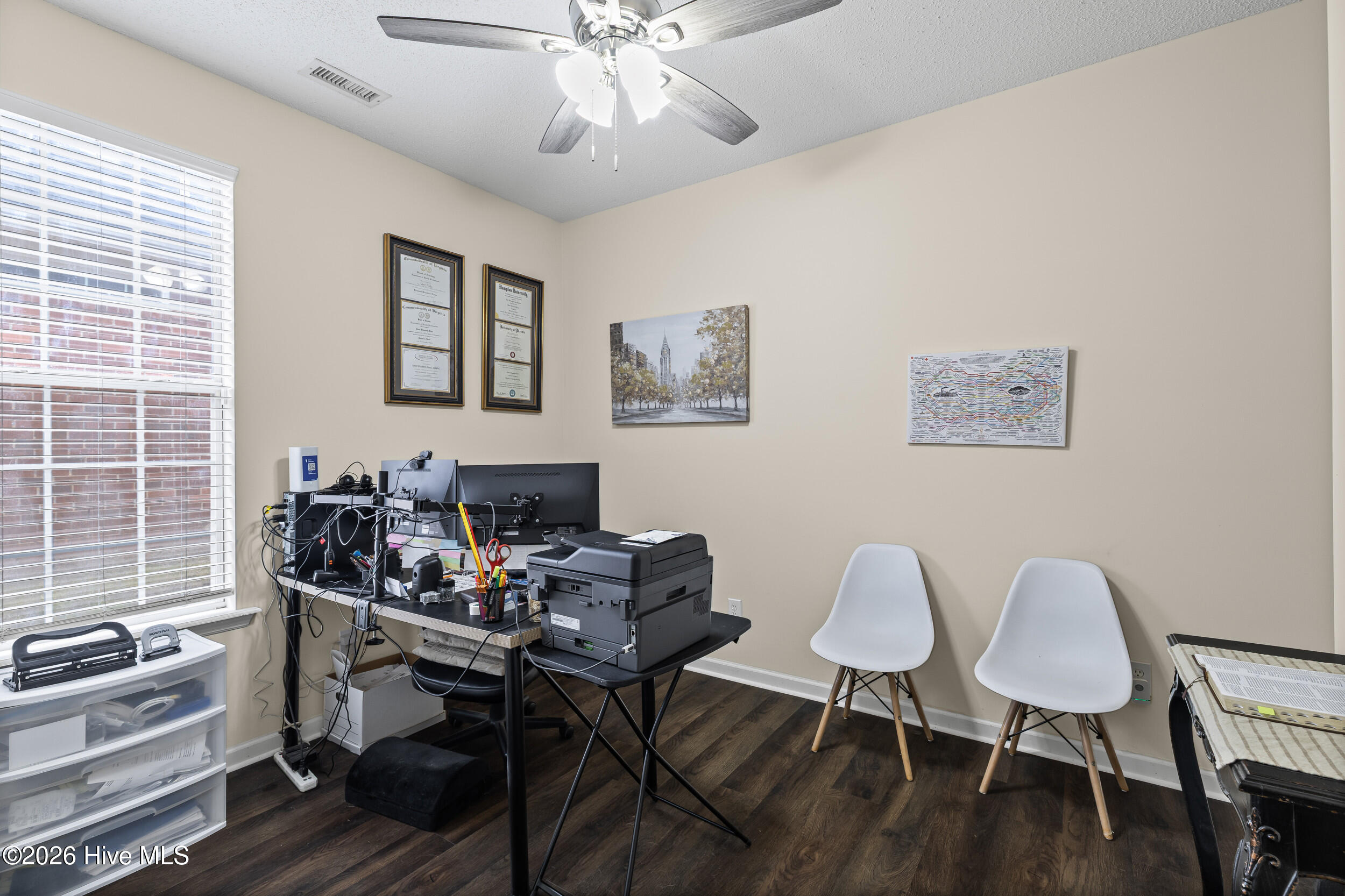 4998 Sussex Drive Property Photo 8