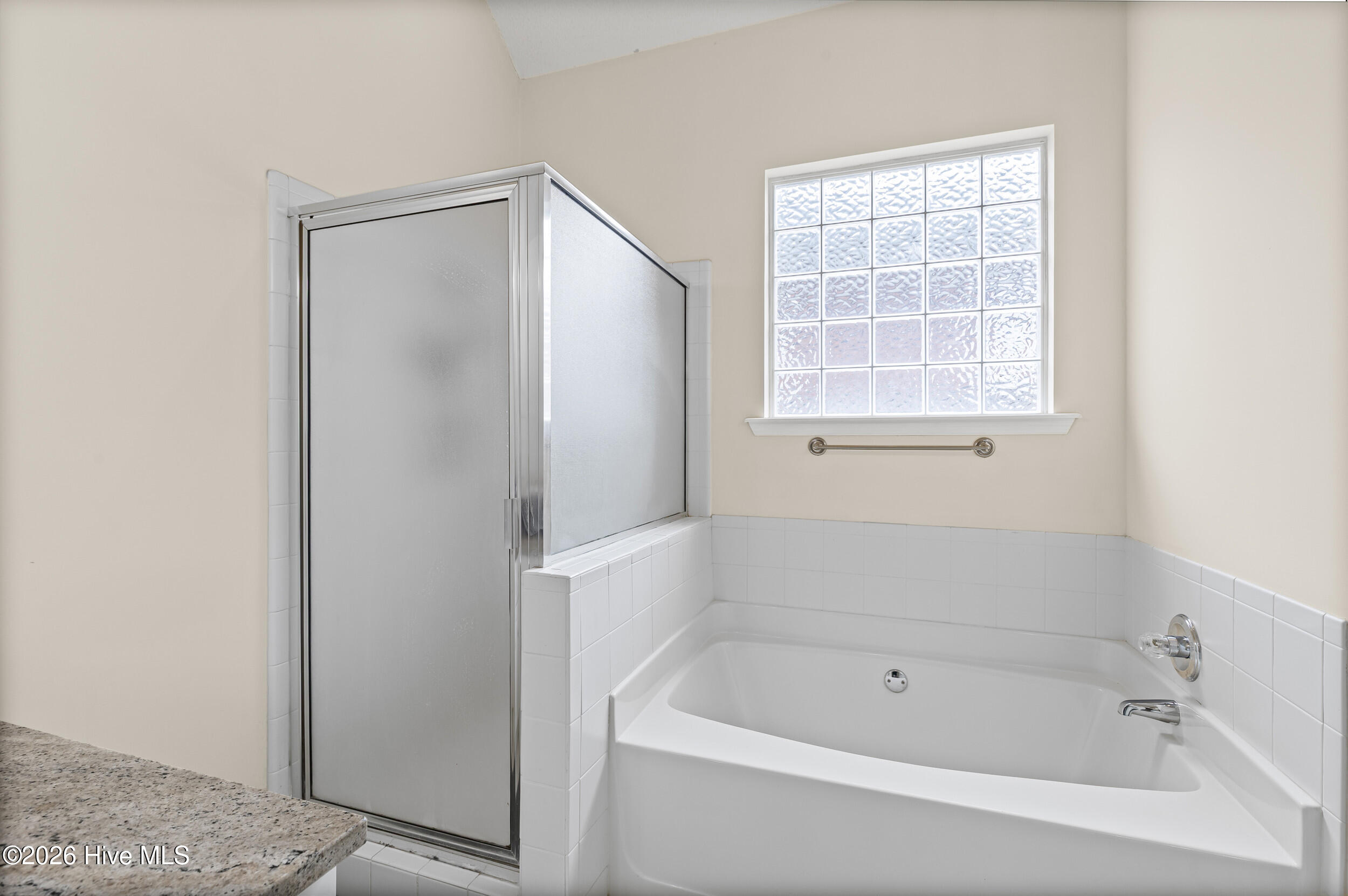 4998 Sussex Drive Property Photo 13