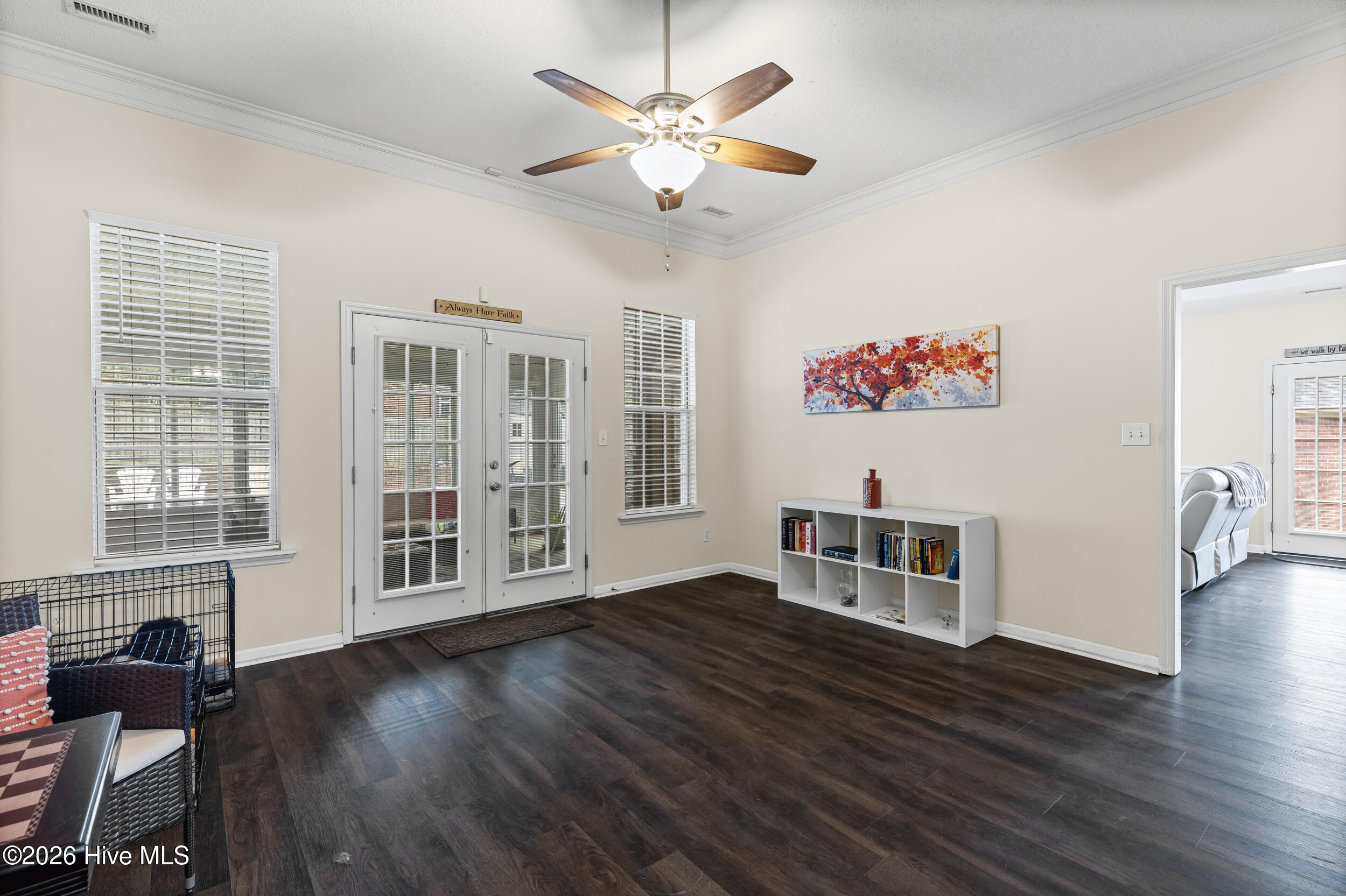 4998 Sussex Drive Property Photo 15