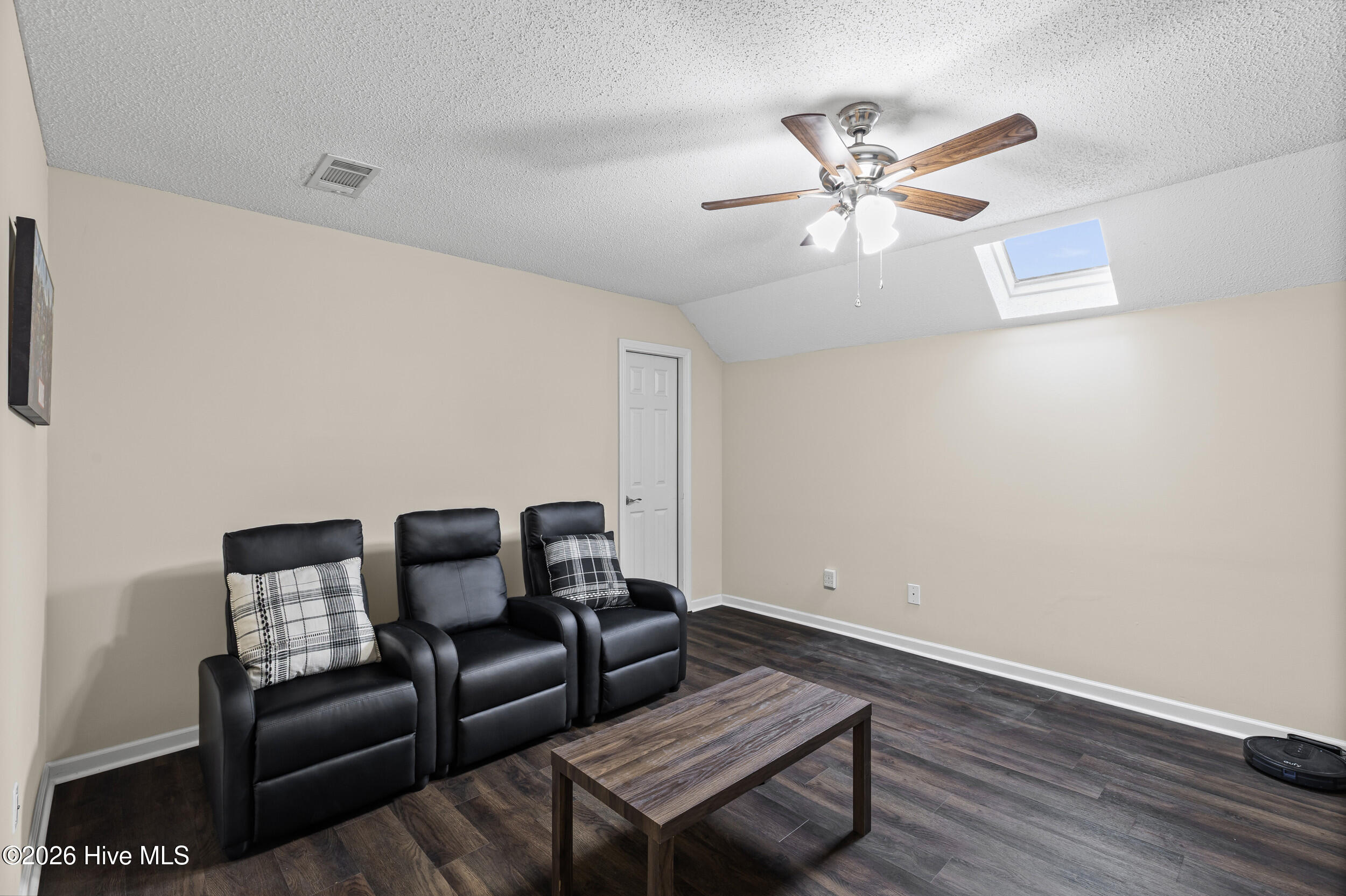 4998 Sussex Drive Property Photo 24
