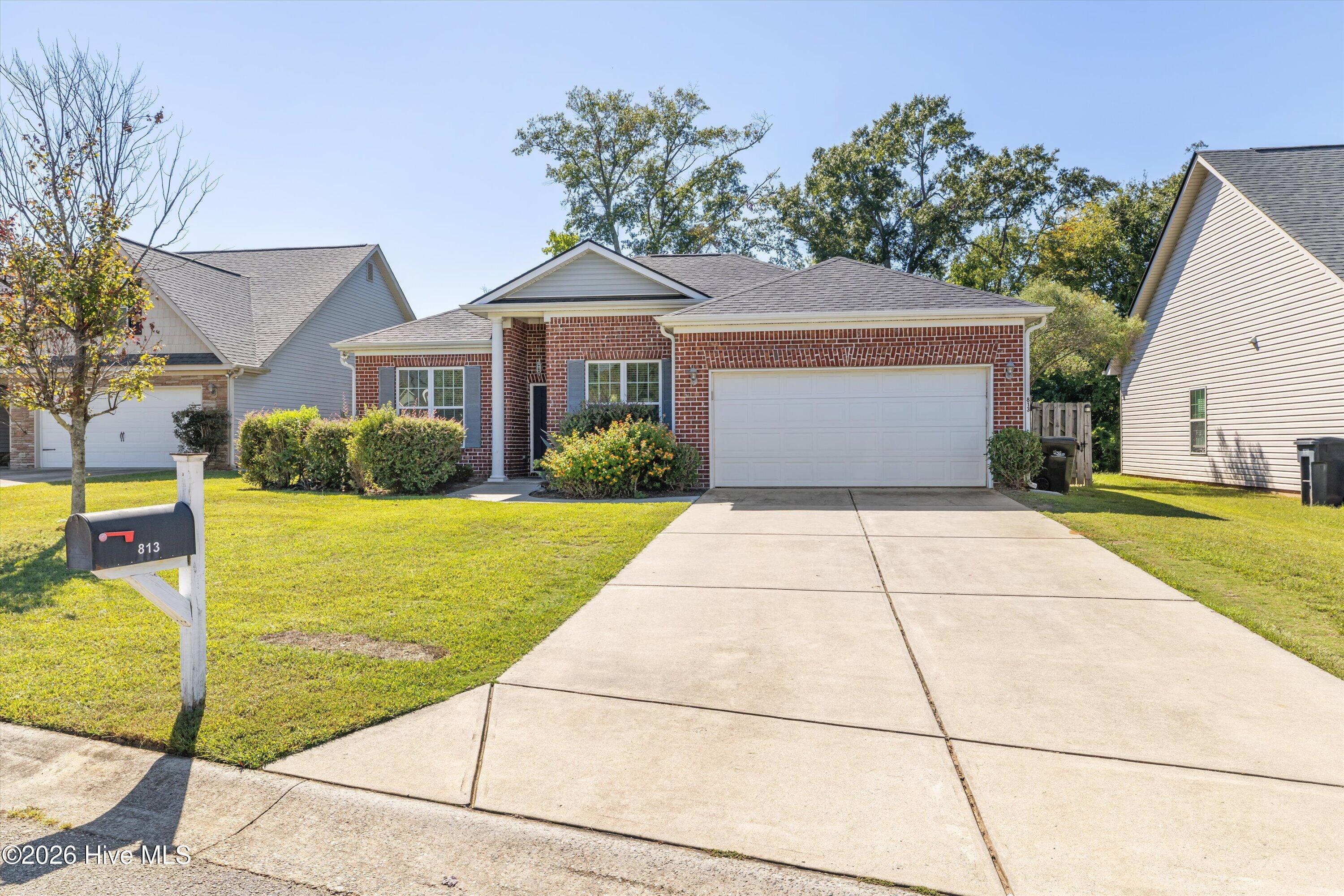 813 Oshields Court Property Photo 1